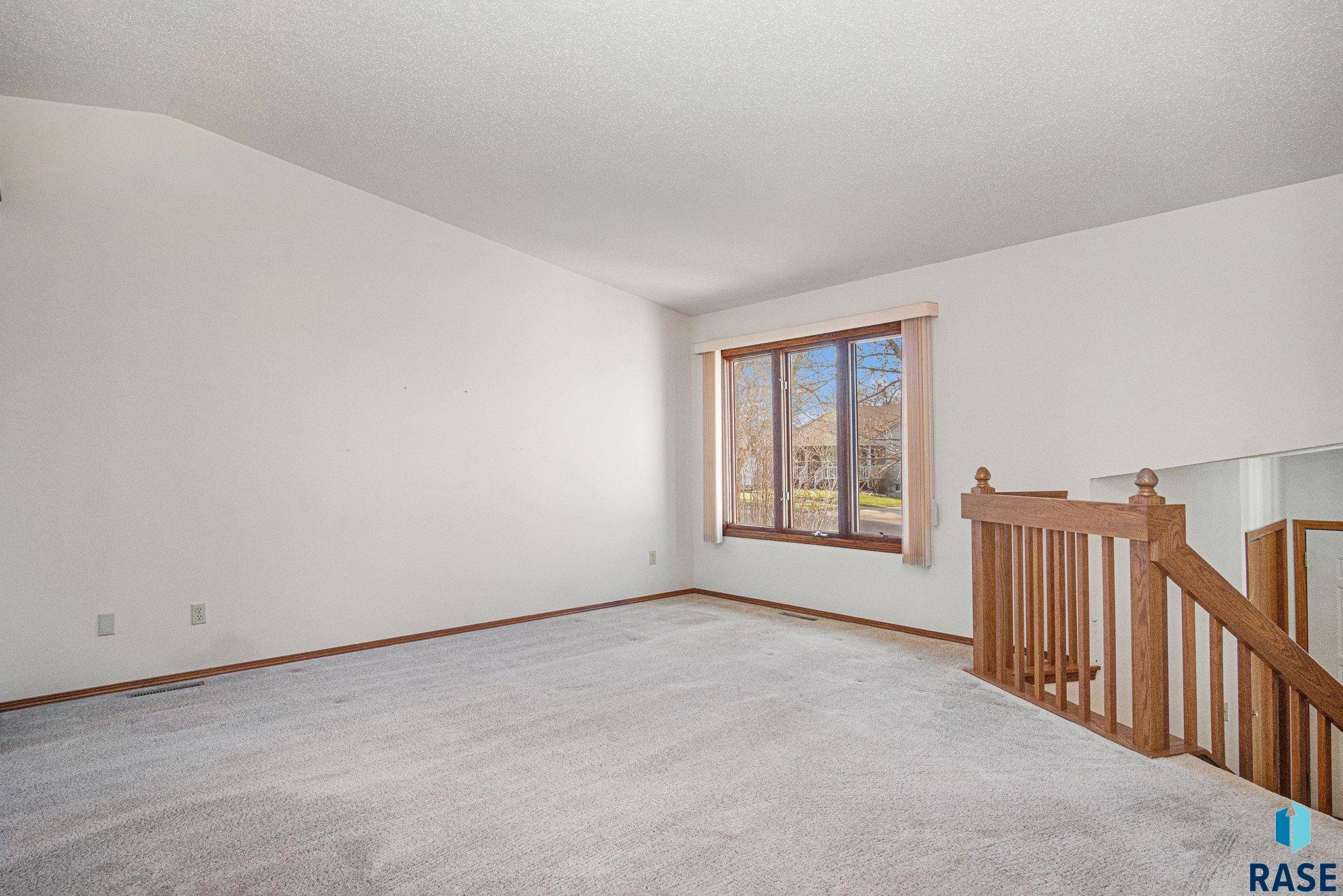 Sioux Falls, SD 57110,4604 E Belmont St