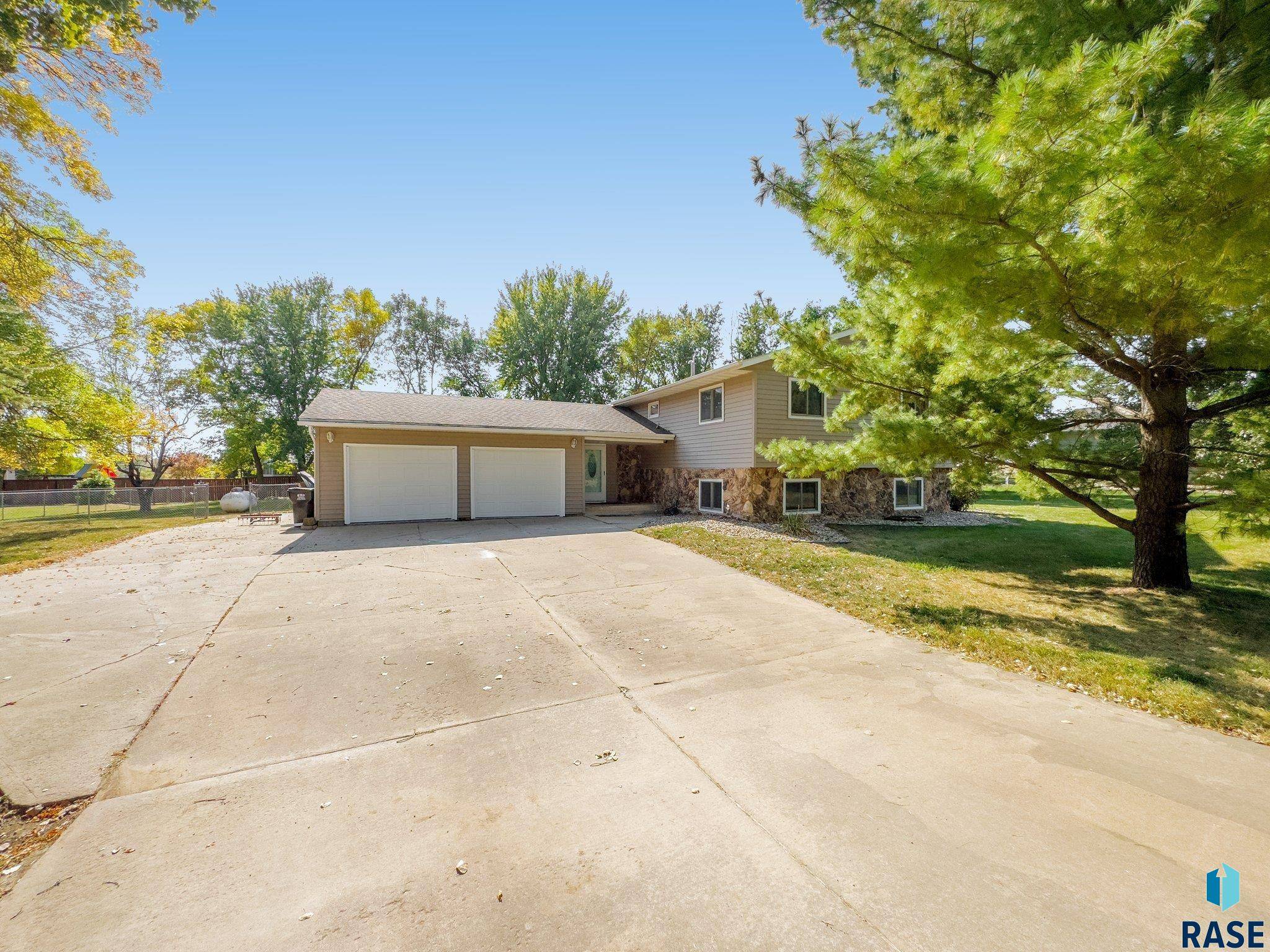 Sioux Falls, SD 57108,47205 94th St