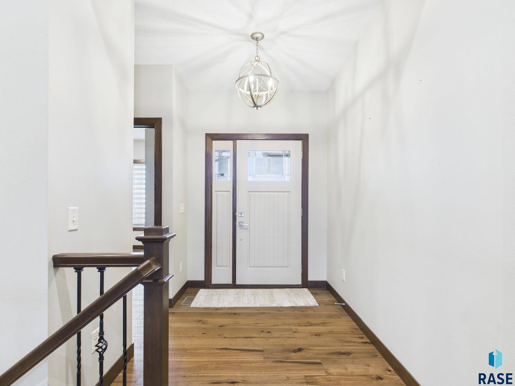 Sioux Falls, SD 57110,5107 E Cattail Dr
