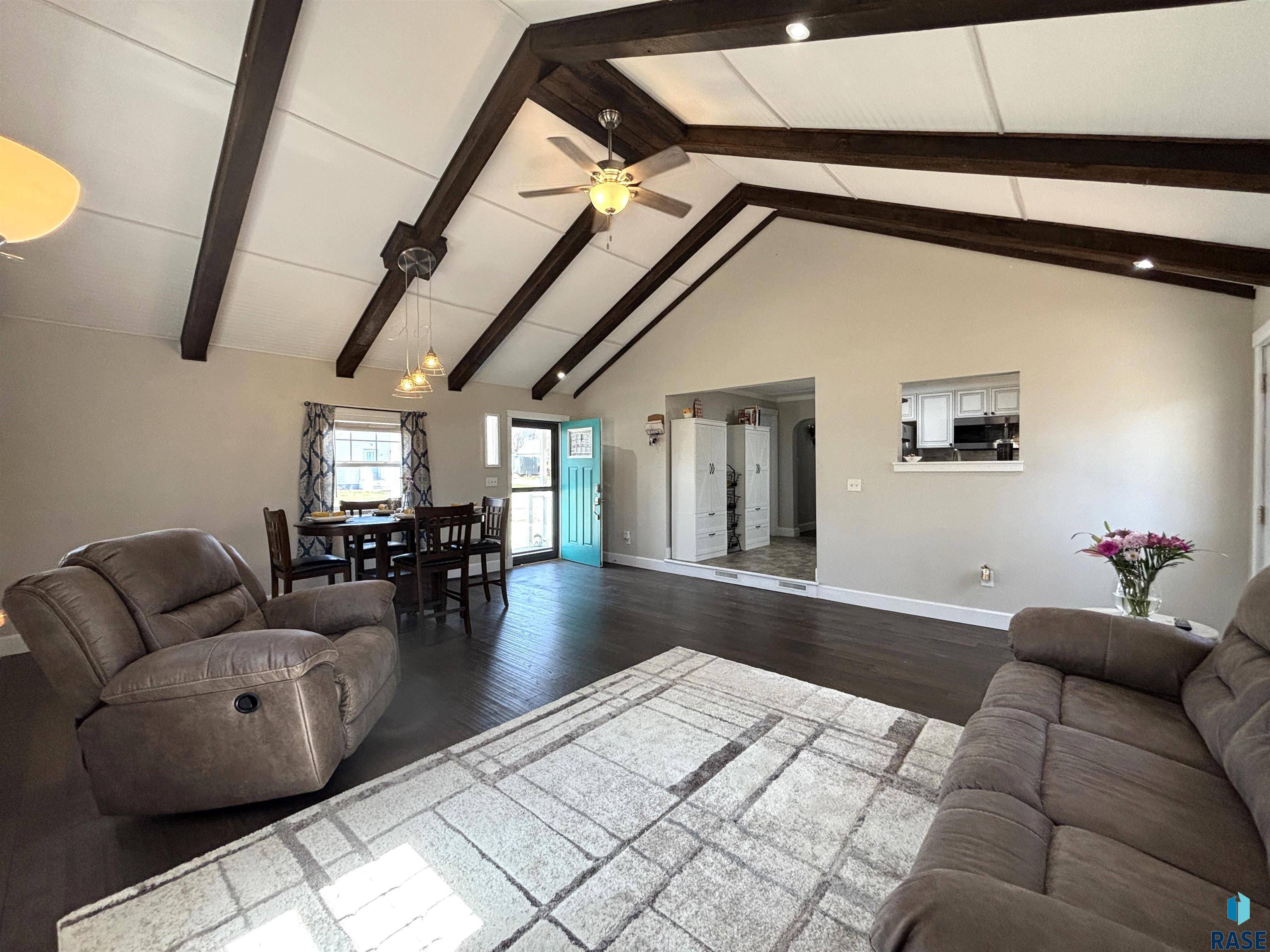 Miller, SD 57362,426 W 3rd St