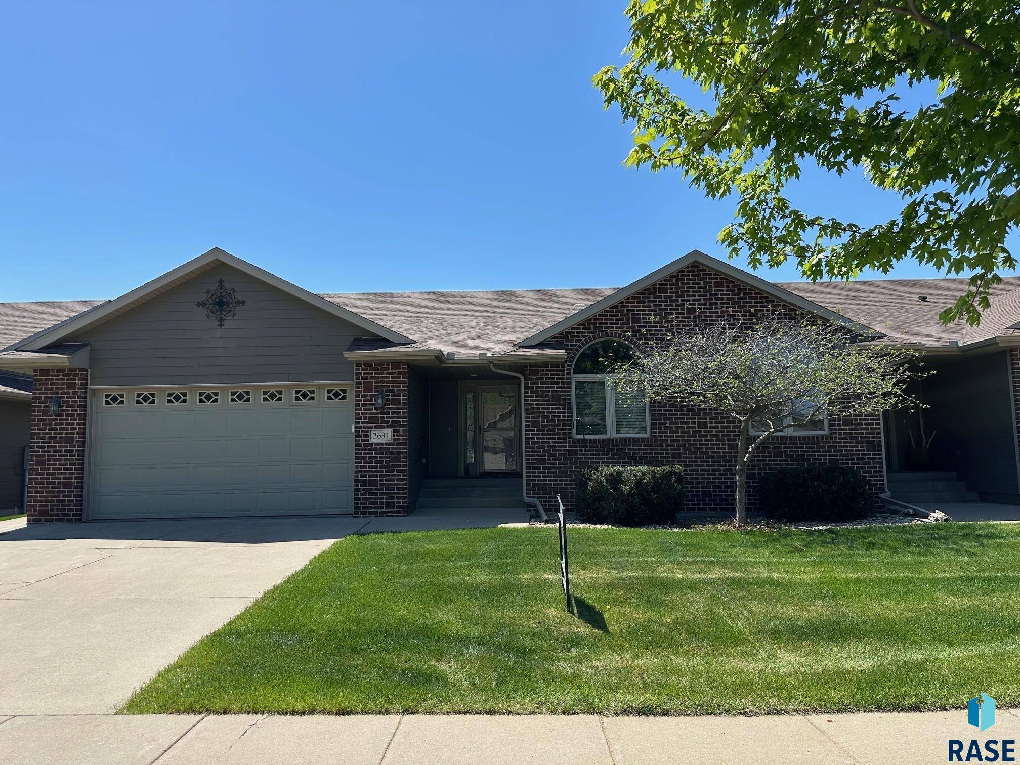 Sioux Falls, SD 57108,2631 E Whisper Trl