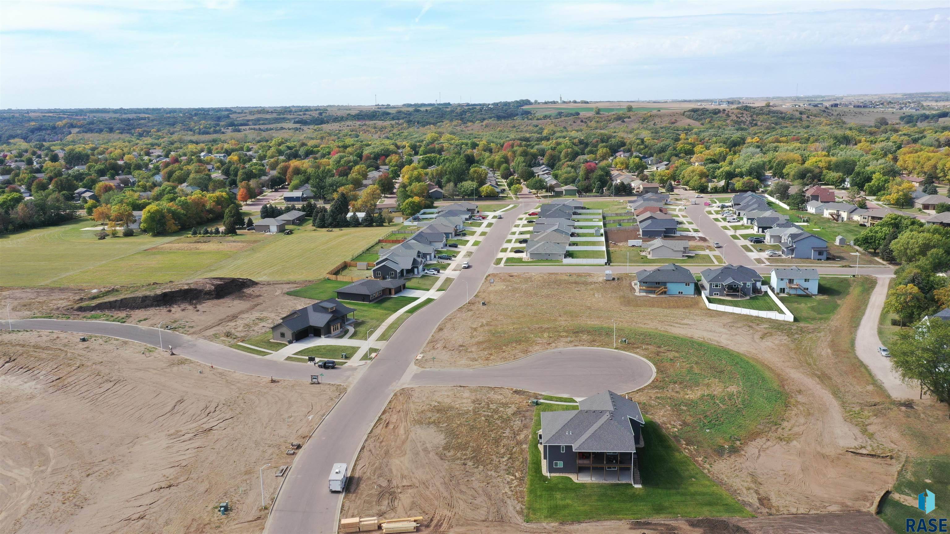 Brandon, SD 57005,1204 S Oakland Cir