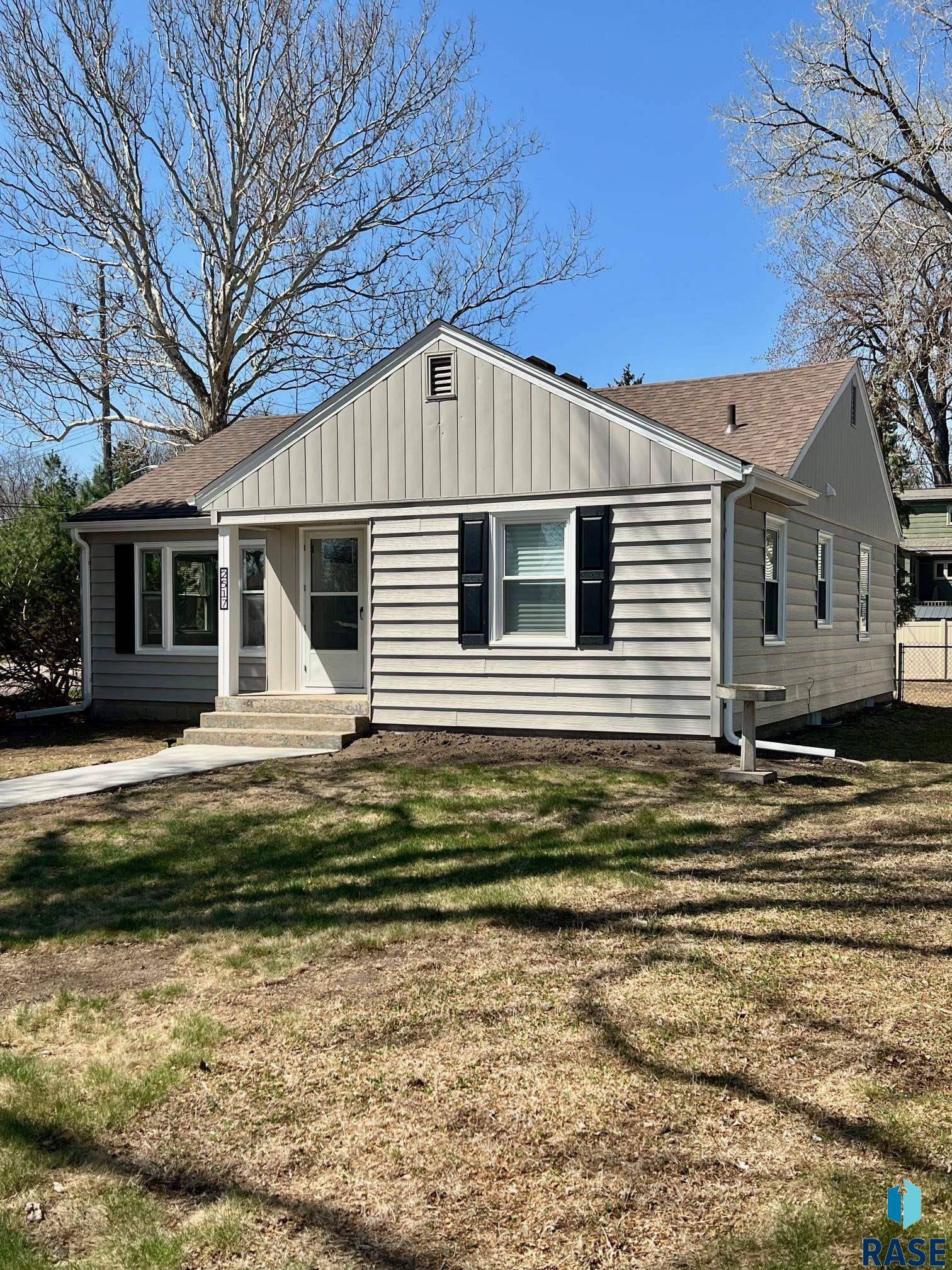 Sioux Falls, SD 57105-3508,2517 S Glendale Ave