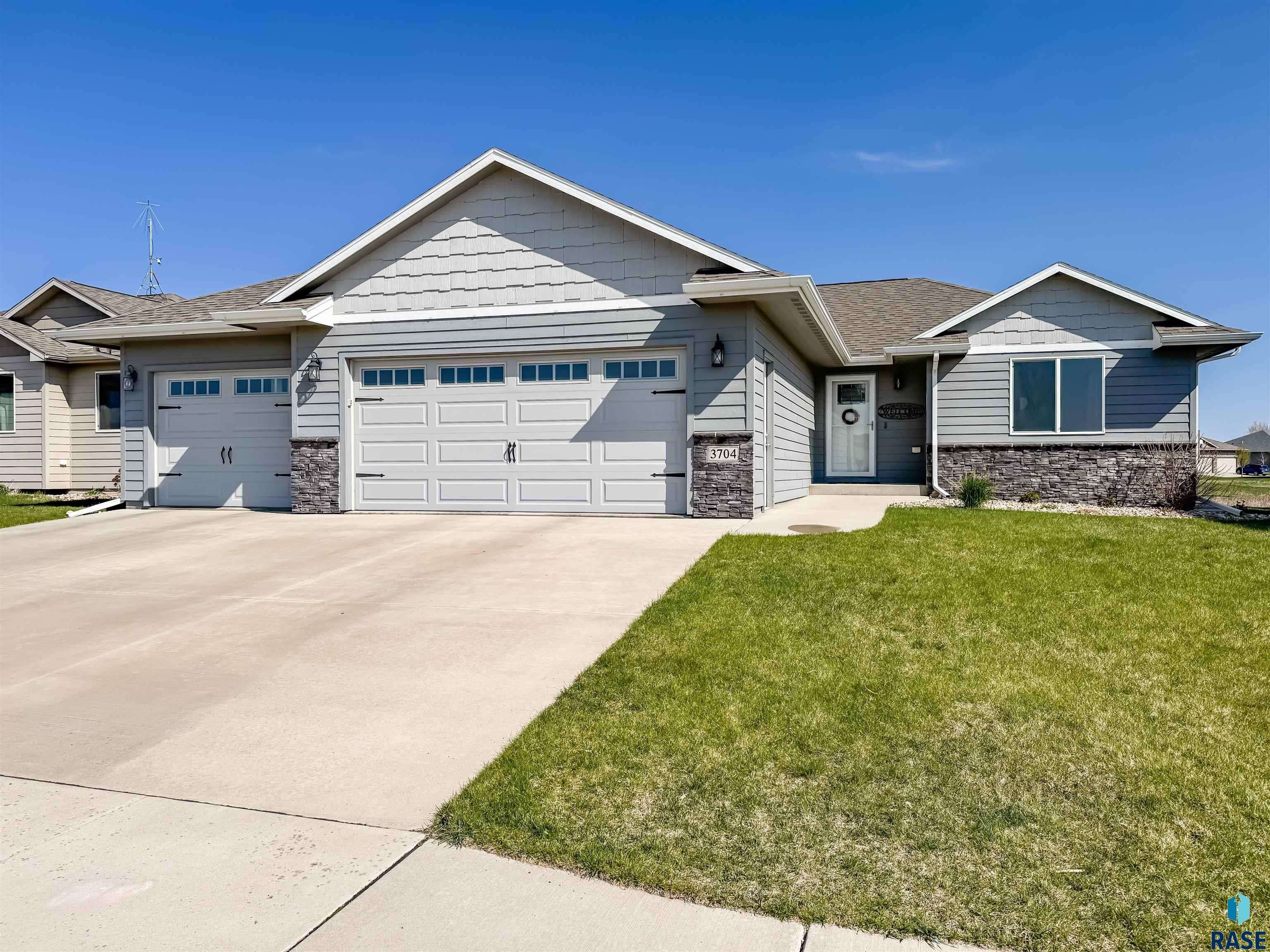 Sioux Falls, SD 57108,3704 E Brewster St