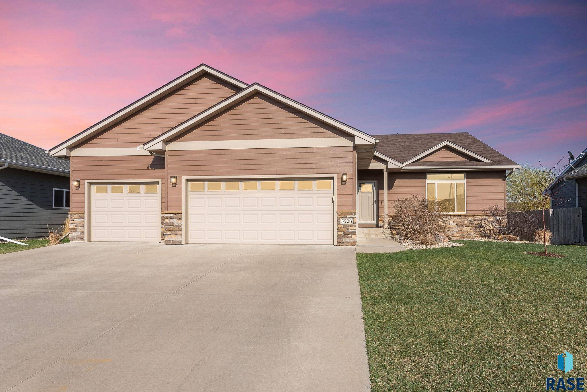 Sioux Falls, SD 57108,5508 S Sirocco Ave