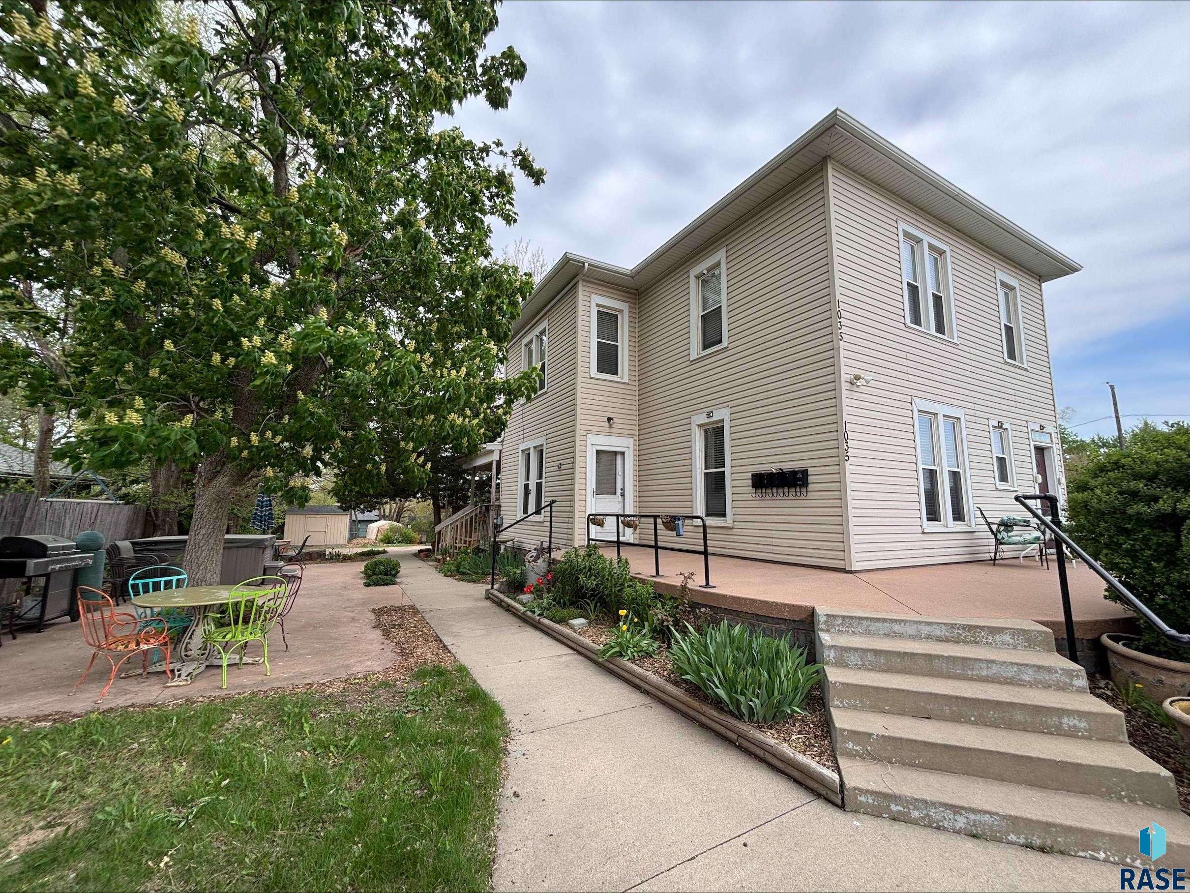 Sioux Falls, SD 57104,1035 N Spring Ave