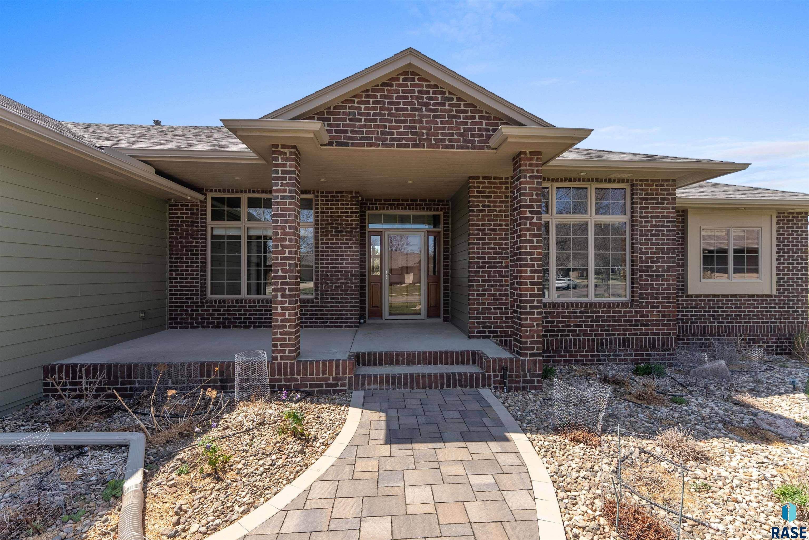 Sioux Falls, SD 57108,6529 S Killarney Ct