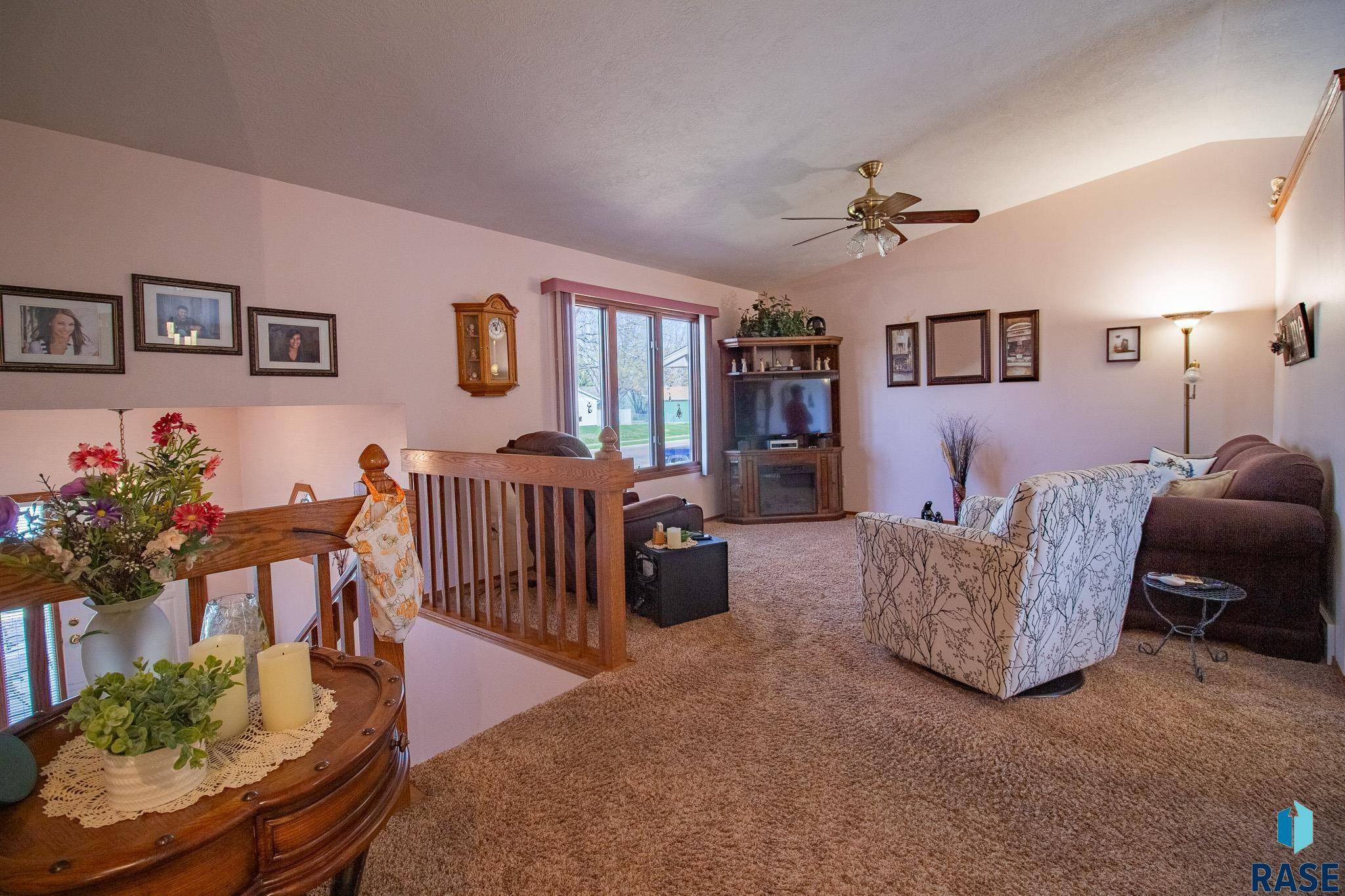 Sioux Falls, SD 57106,810 S Juneau Ln