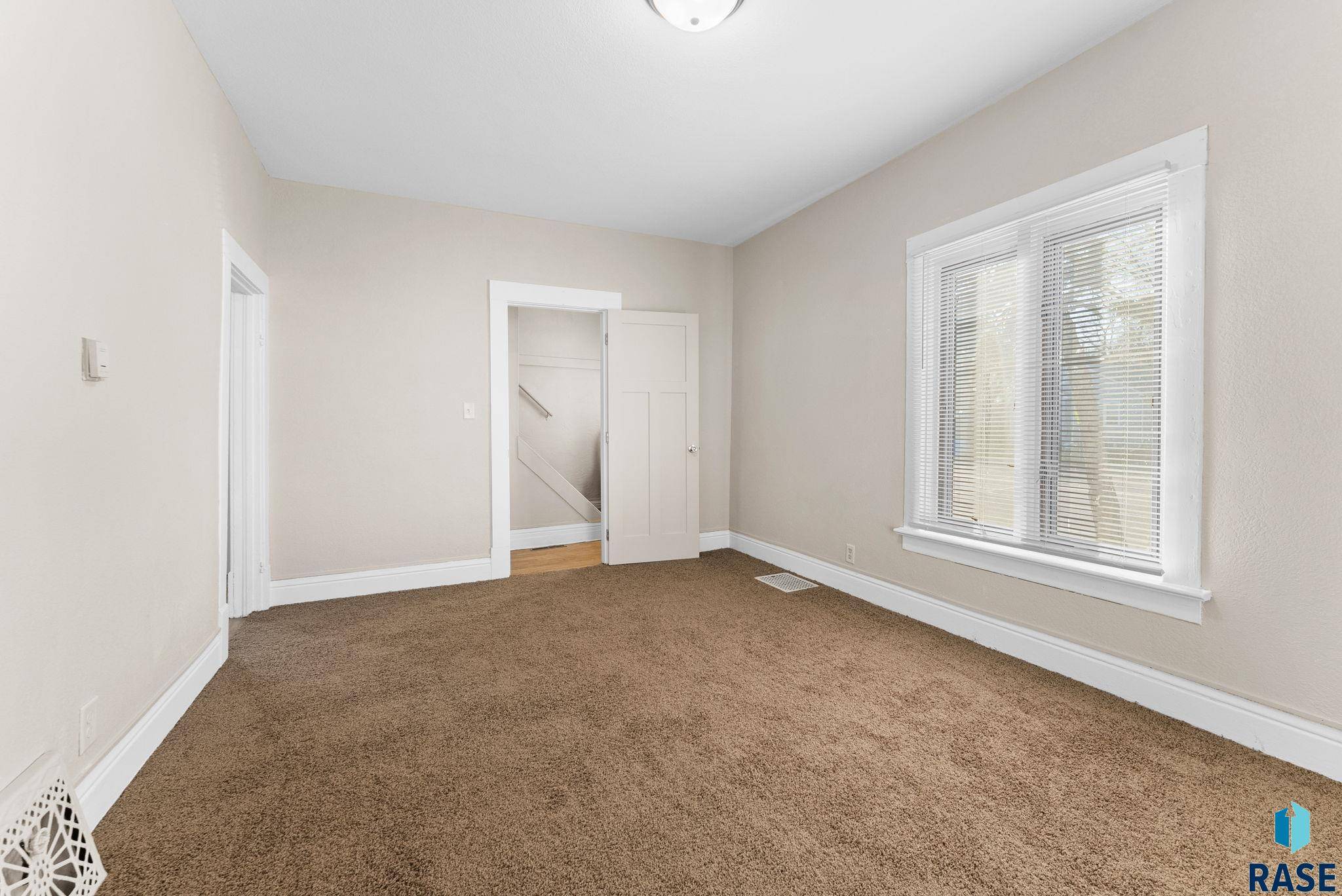 Sioux Falls, SD 57104,316 N West Ave
