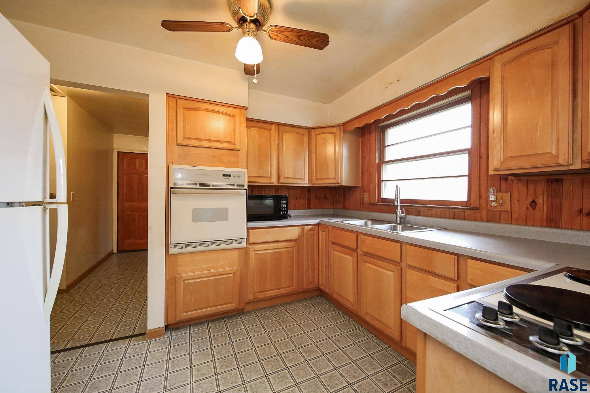 Dell Rapids, SD 57022,105 E 3rd St