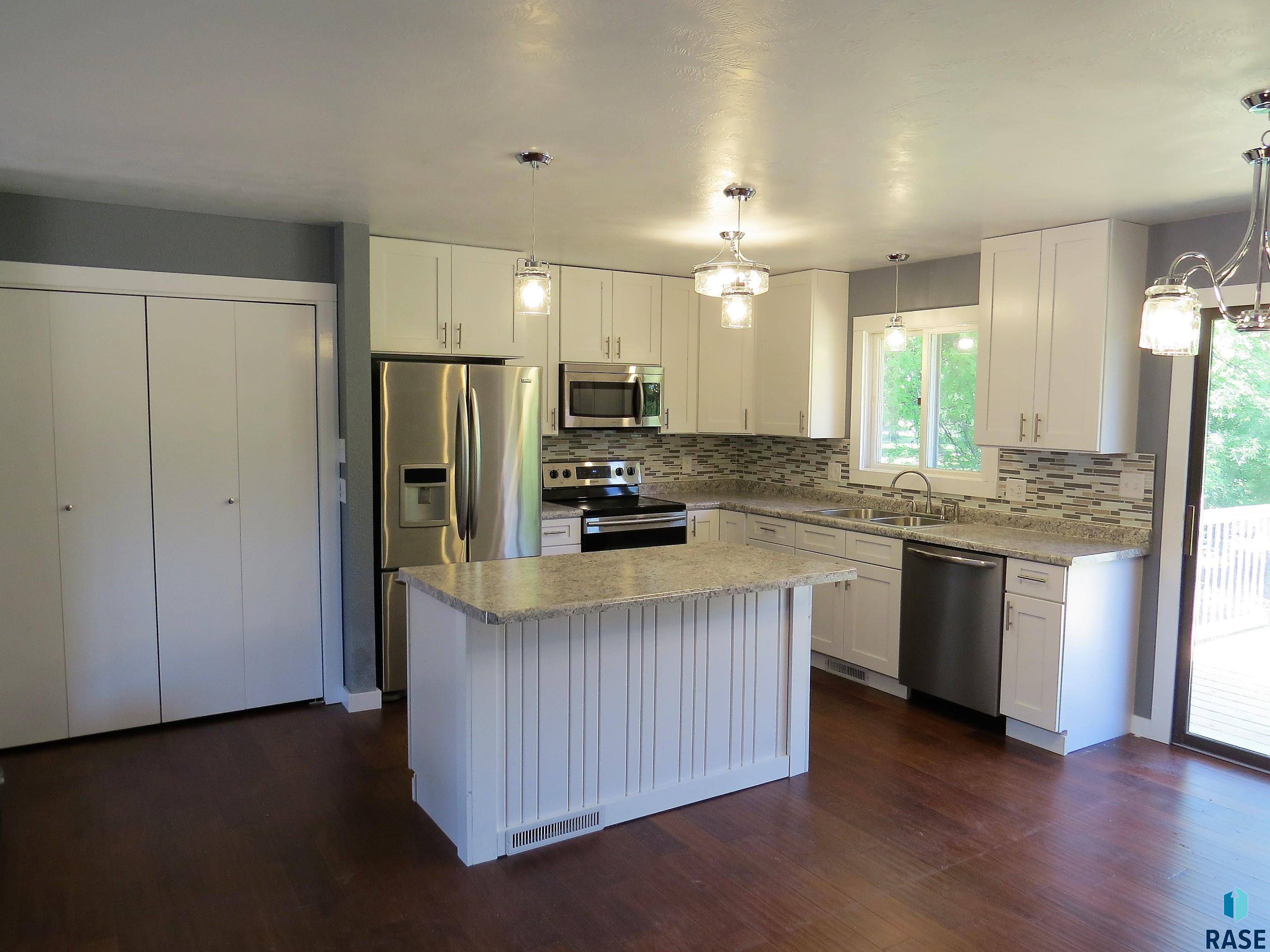 Sioux Falls, SD 57106,6212 W Cheyenne Dr