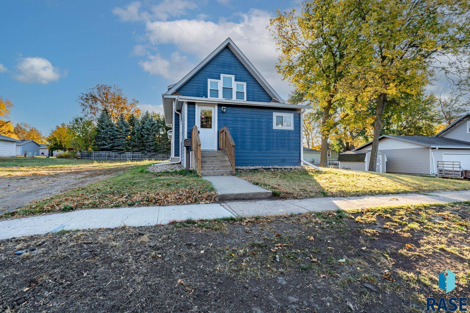 Madison, SD 57042,712 N Lincoln Ave