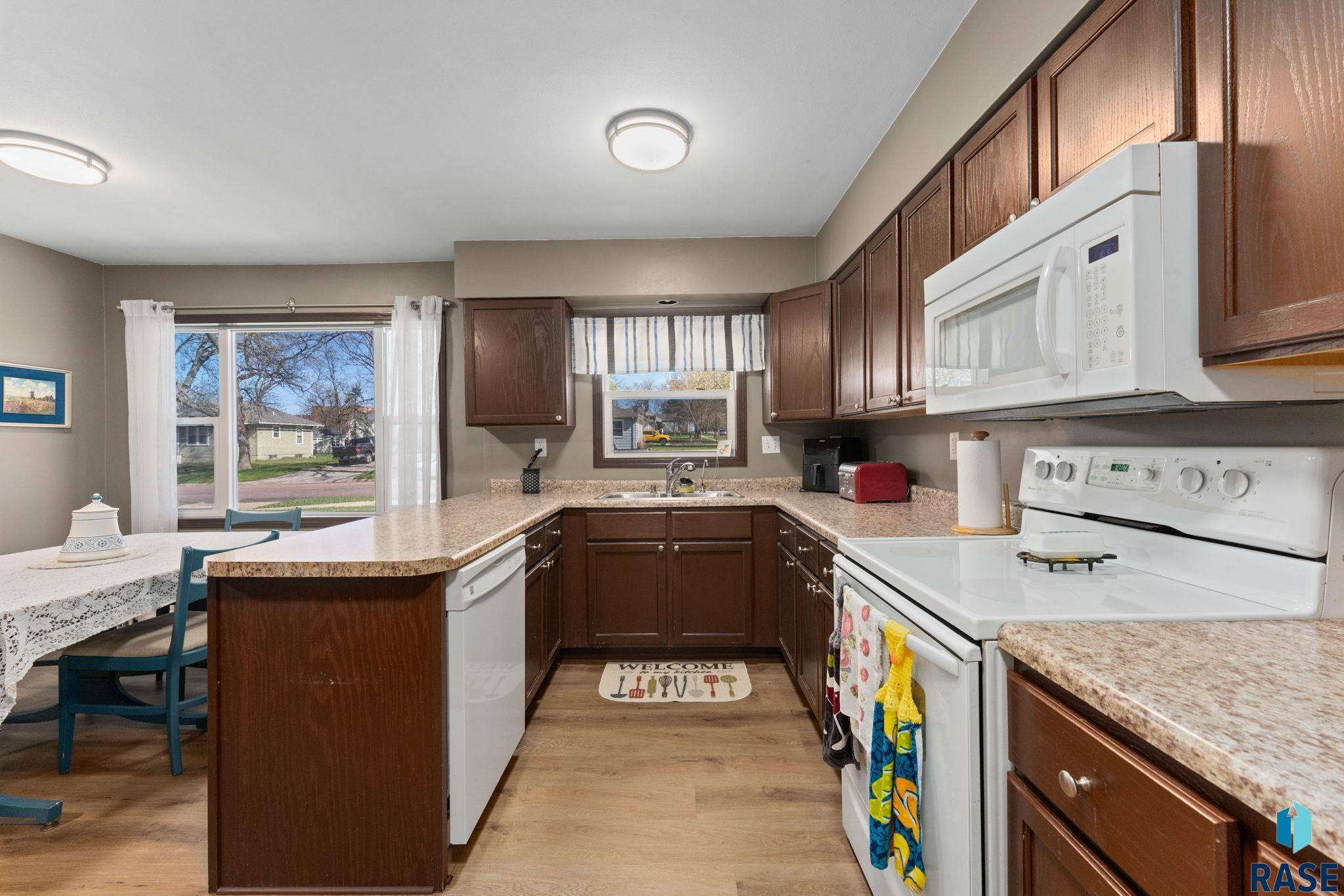 Madison, SD 57042,519 NE 6th St