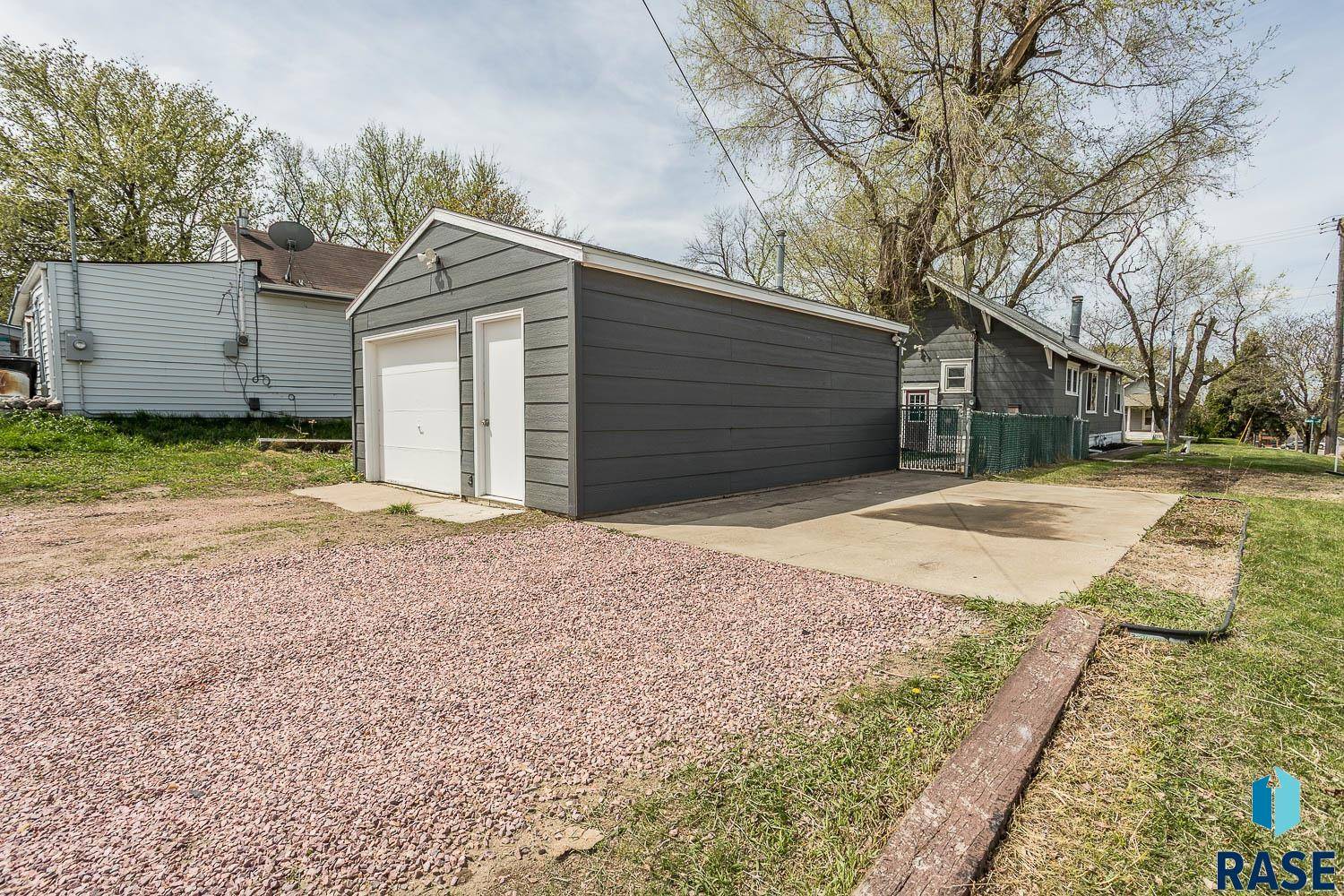 Sioux Falls, SD 57104,1230 N Dakota Ave