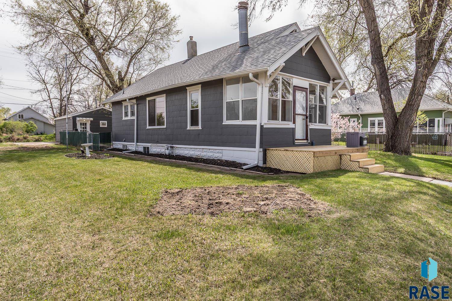 Sioux Falls, SD 57104,1230 N Dakota Ave