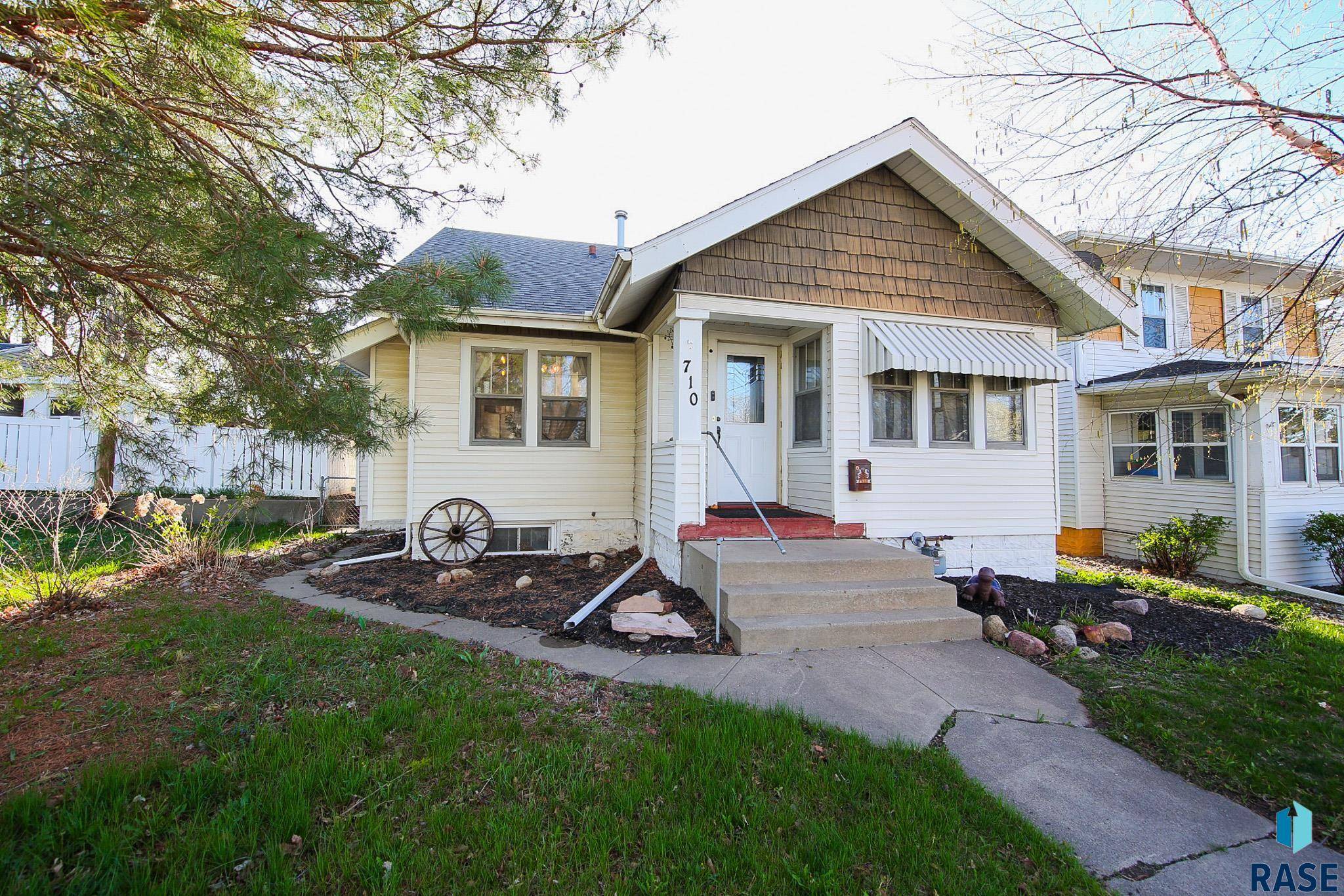 Sioux Falls, SD 57104,710 S Grange Ave