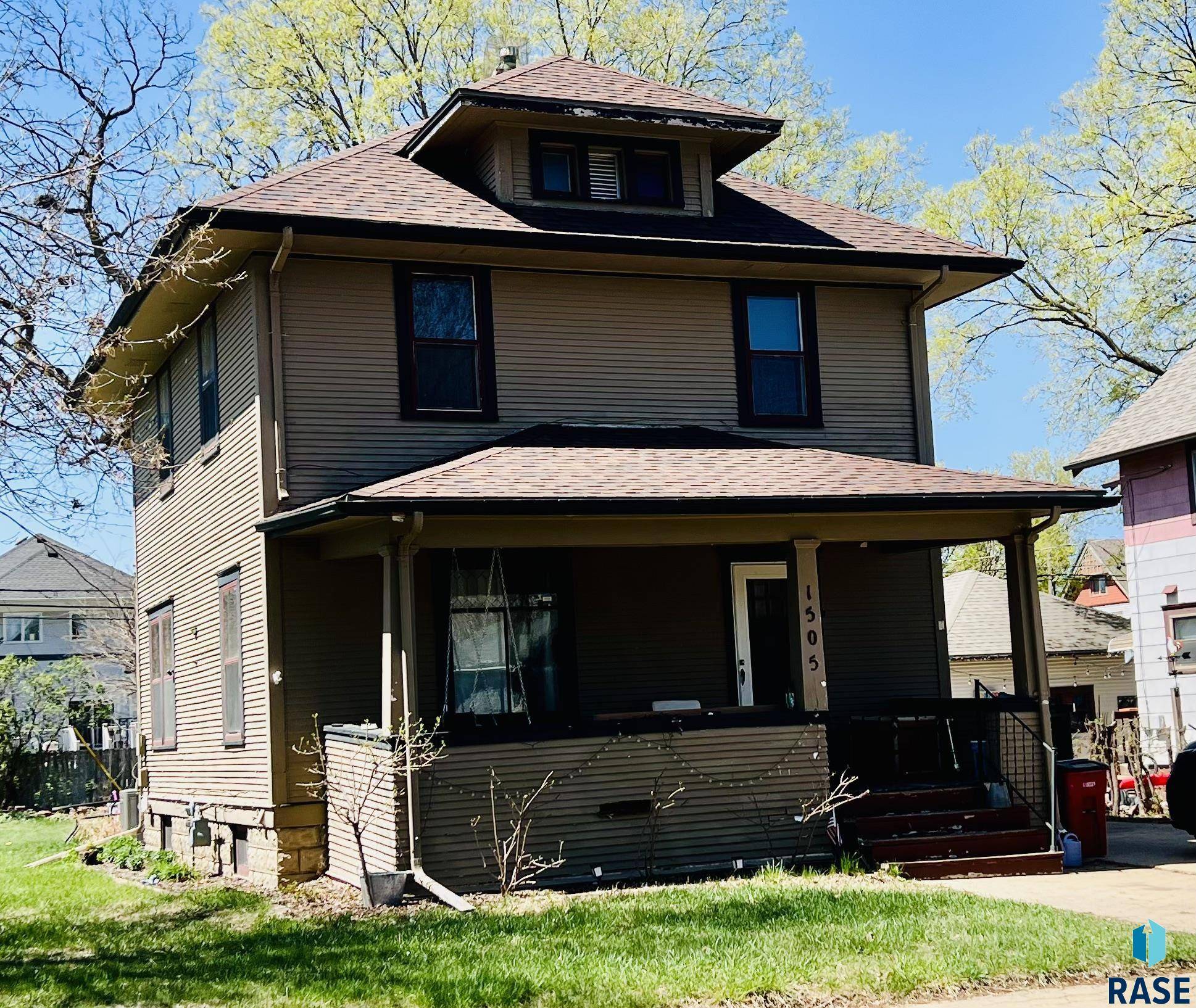 Sioux Falls, SD 57105,1505 S Duluth Ave