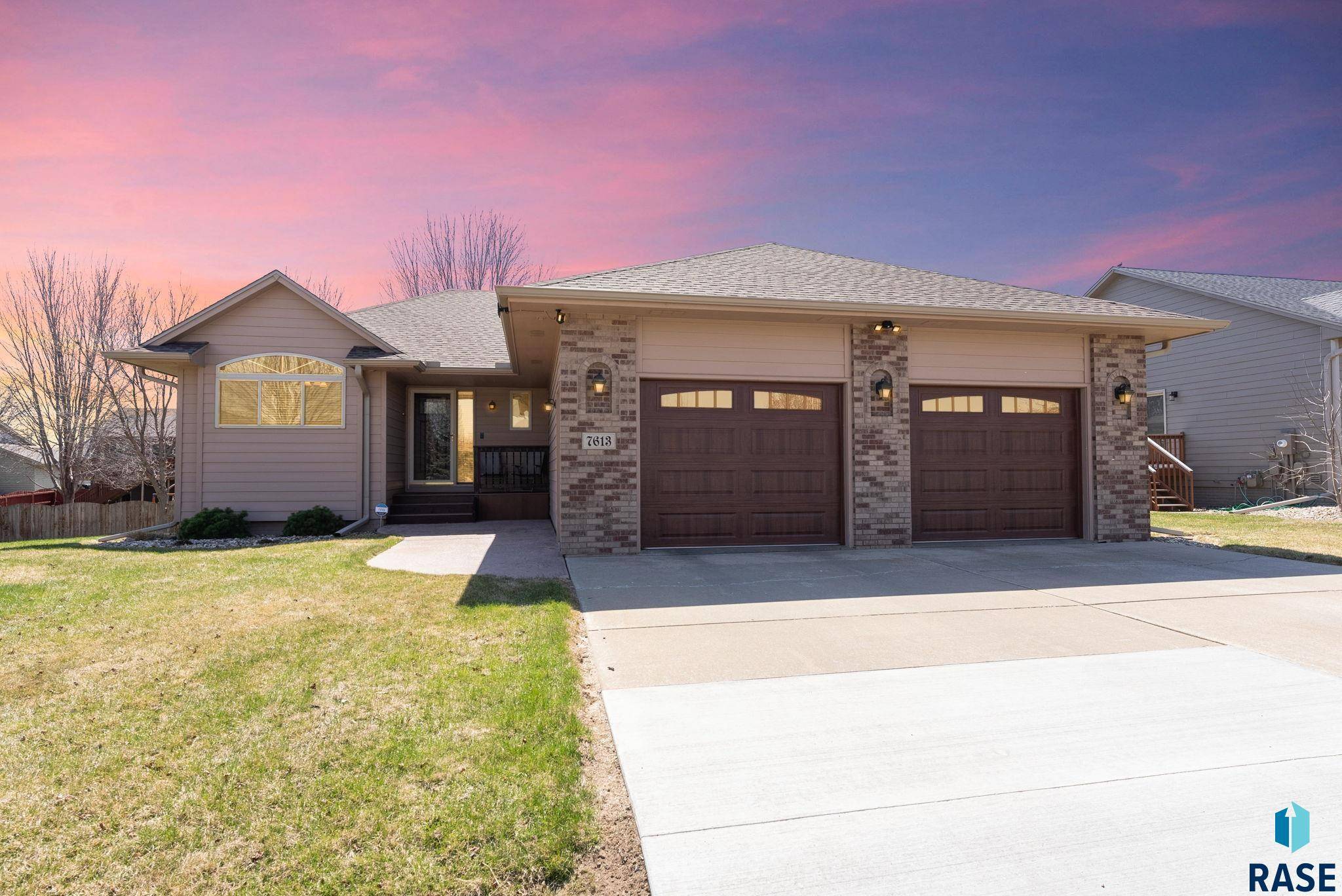 Sioux Falls, SD 57106,7613 W Alexandra St