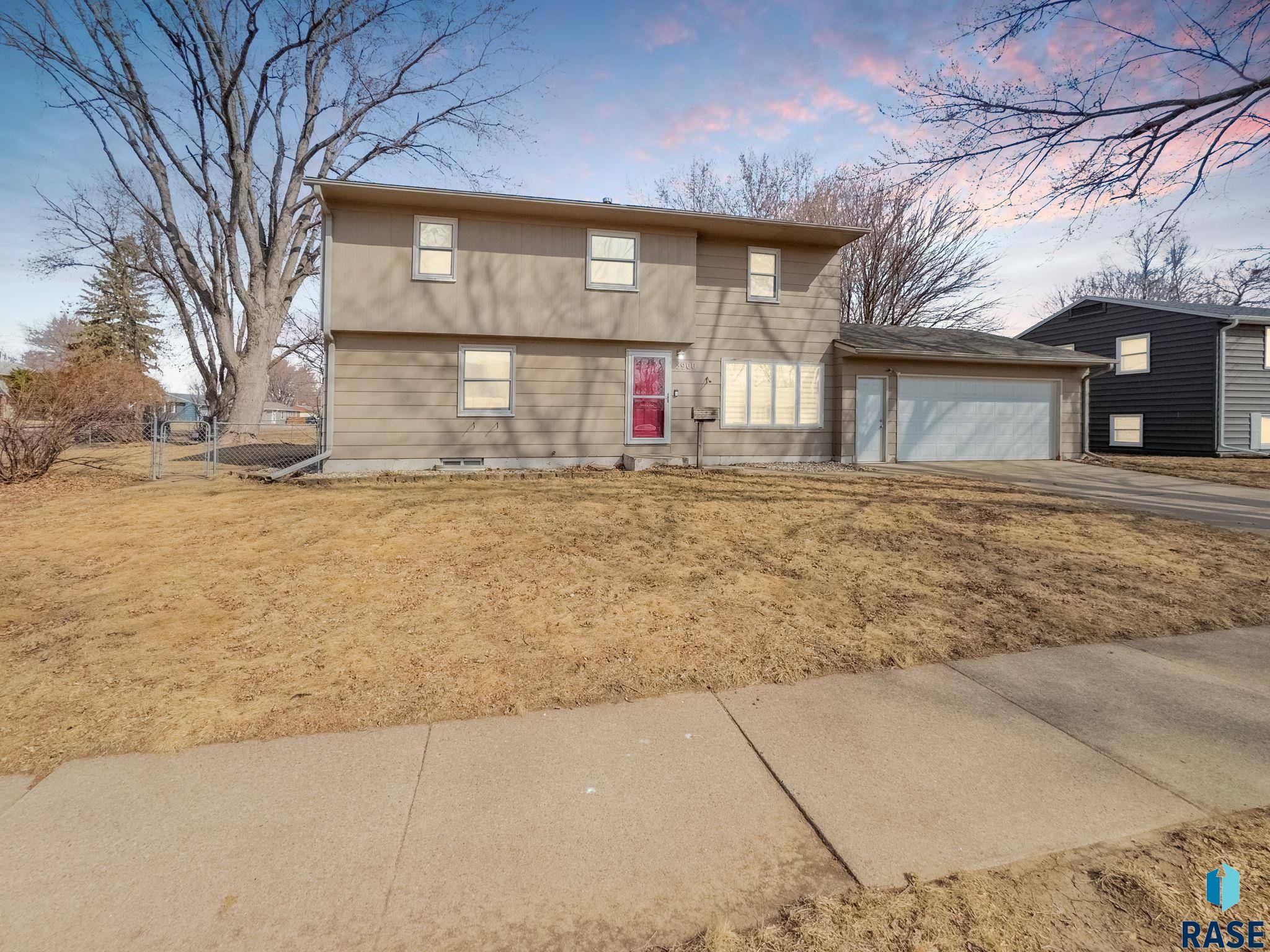Sioux Falls, SD 57103,3900 E 21st St