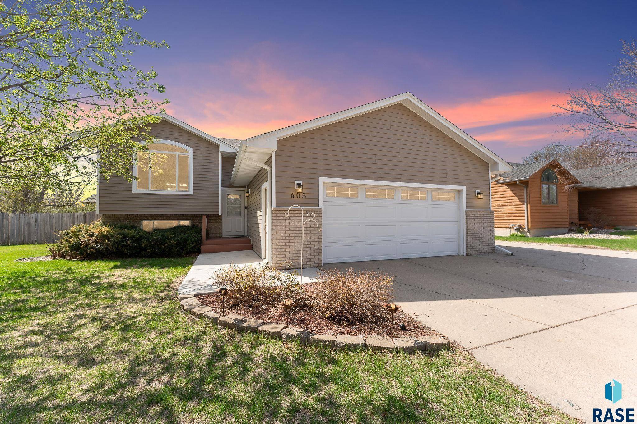 Harrisburg, SD 57032-2011,605 Quail Cir
