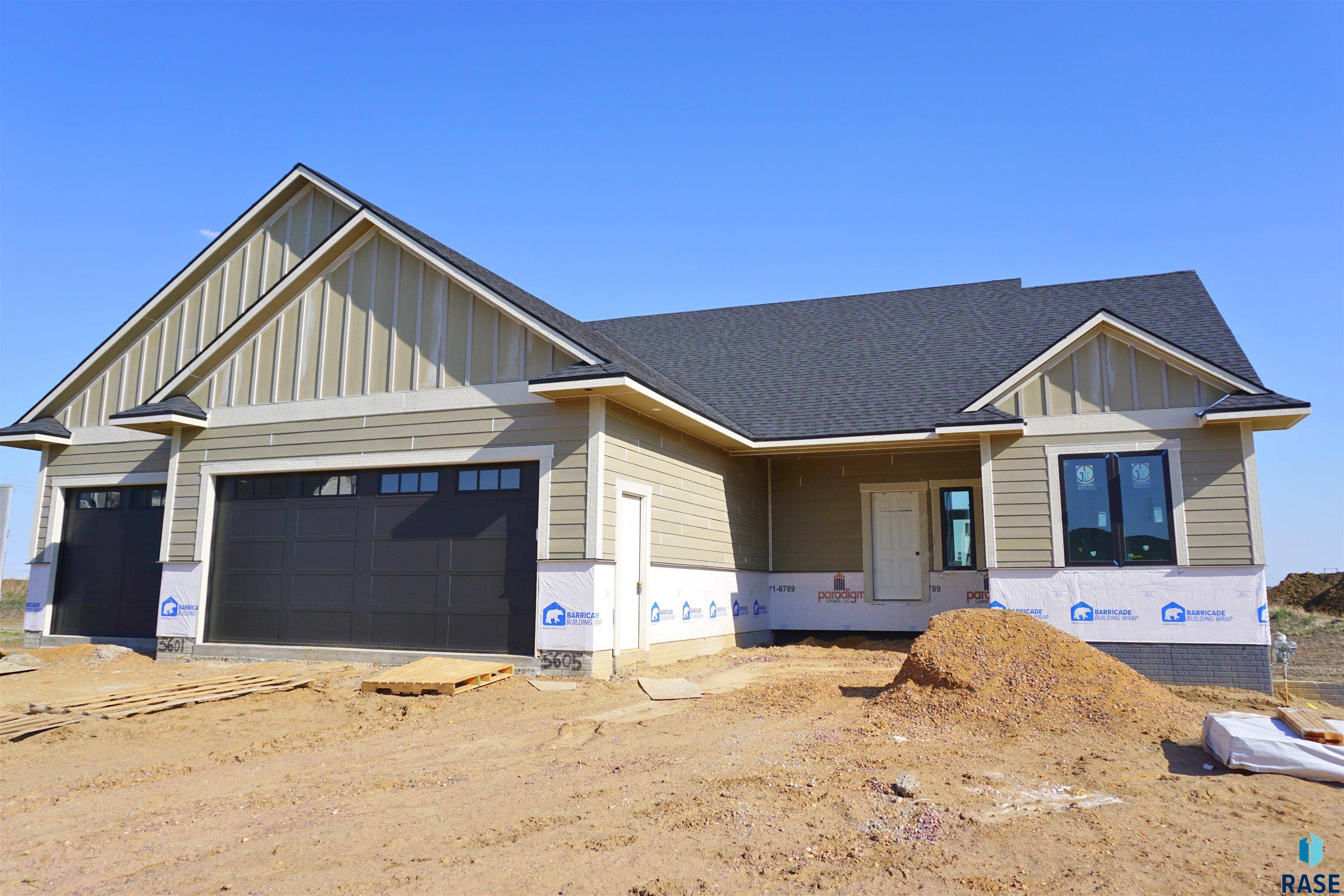 Sioux Falls, SD 57110,5601 E Morningside Cir