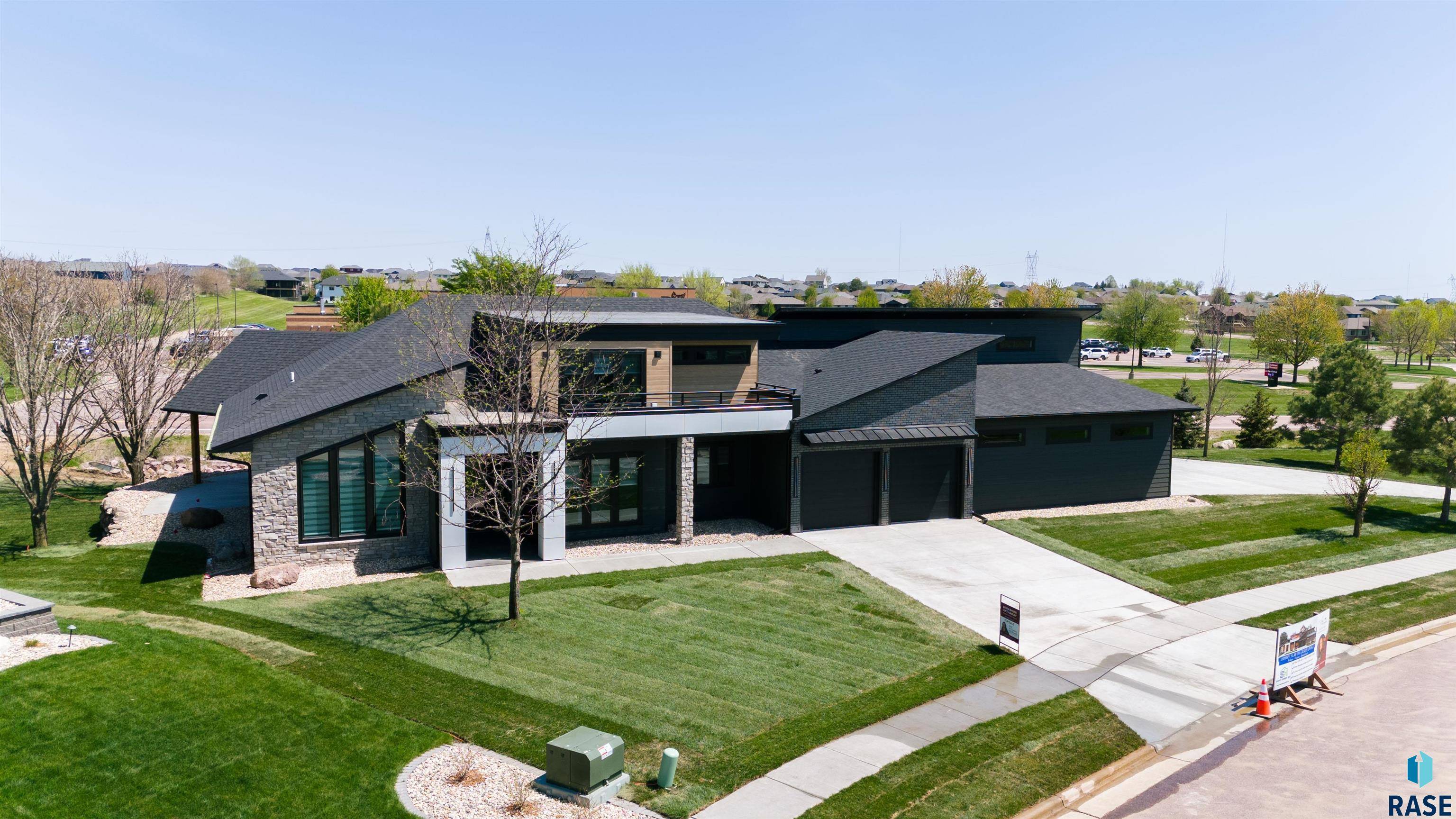 Sioux Falls, SD 57110,200 N Mystic Creek Cir