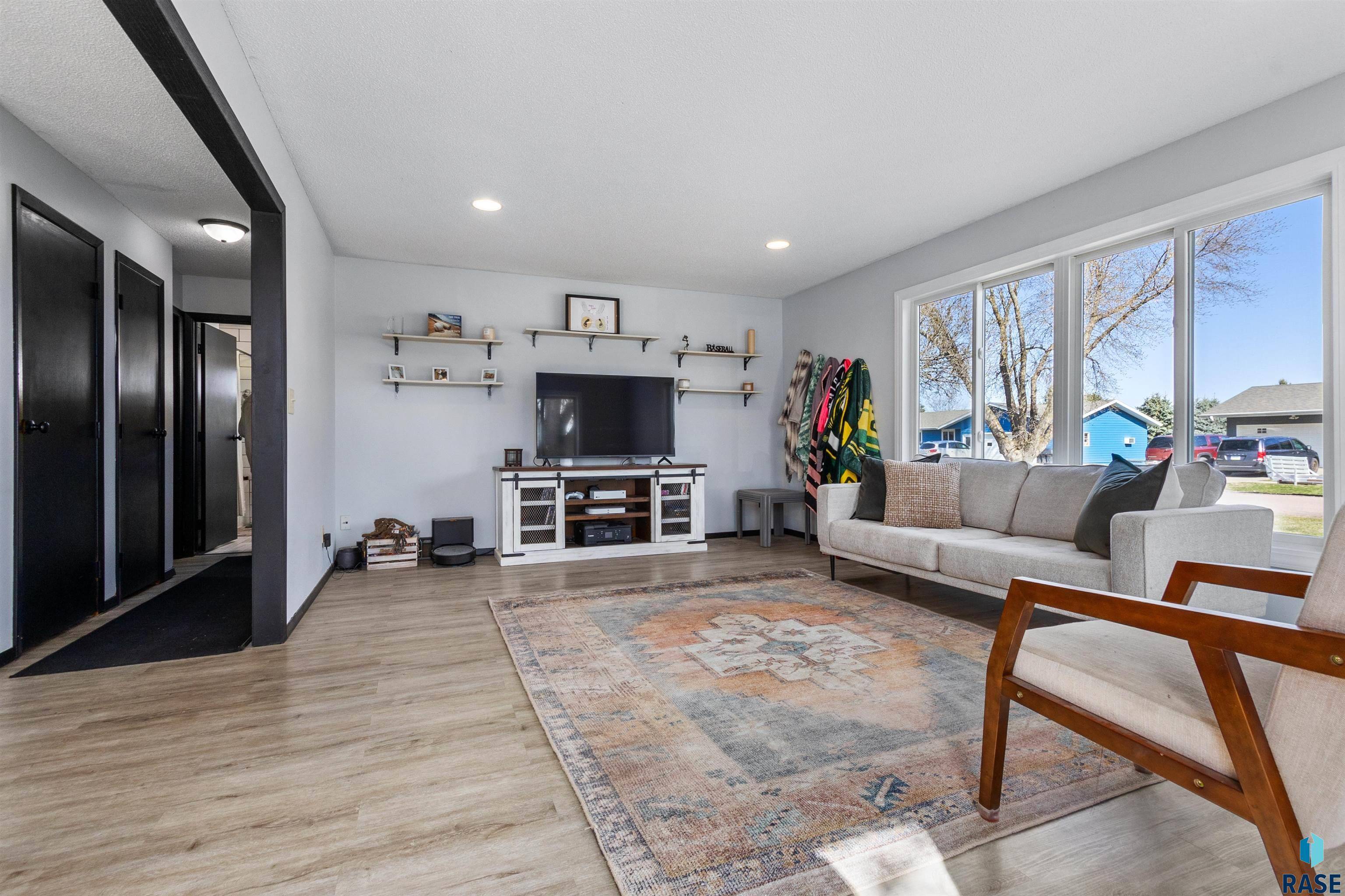 Larchwood, IA 51241,1120 Blaine St
