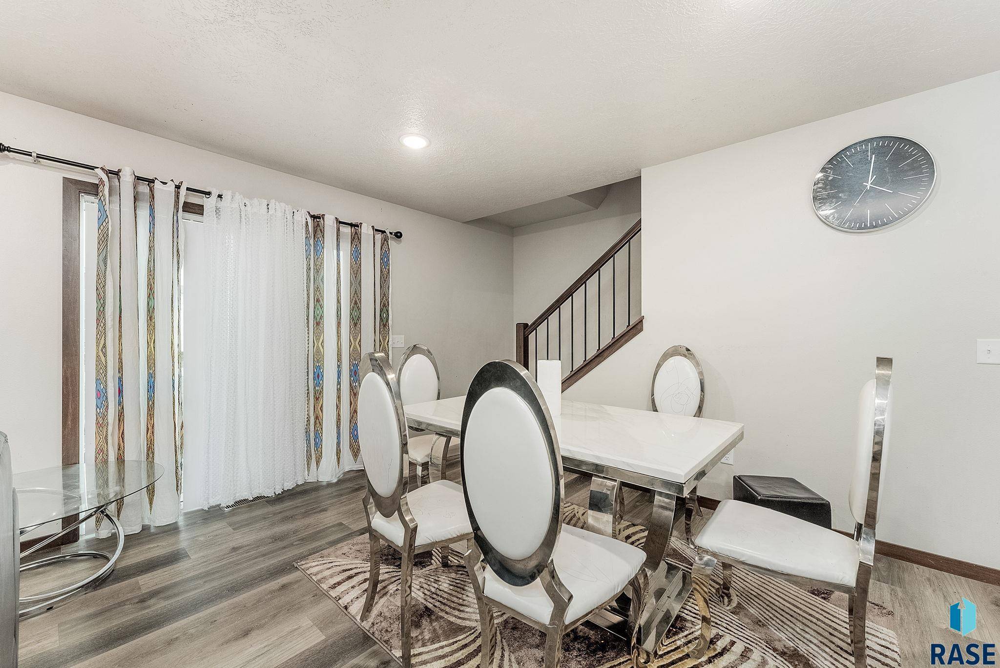 Sioux Falls, SD 57107,4243 N Knob Hill Ct