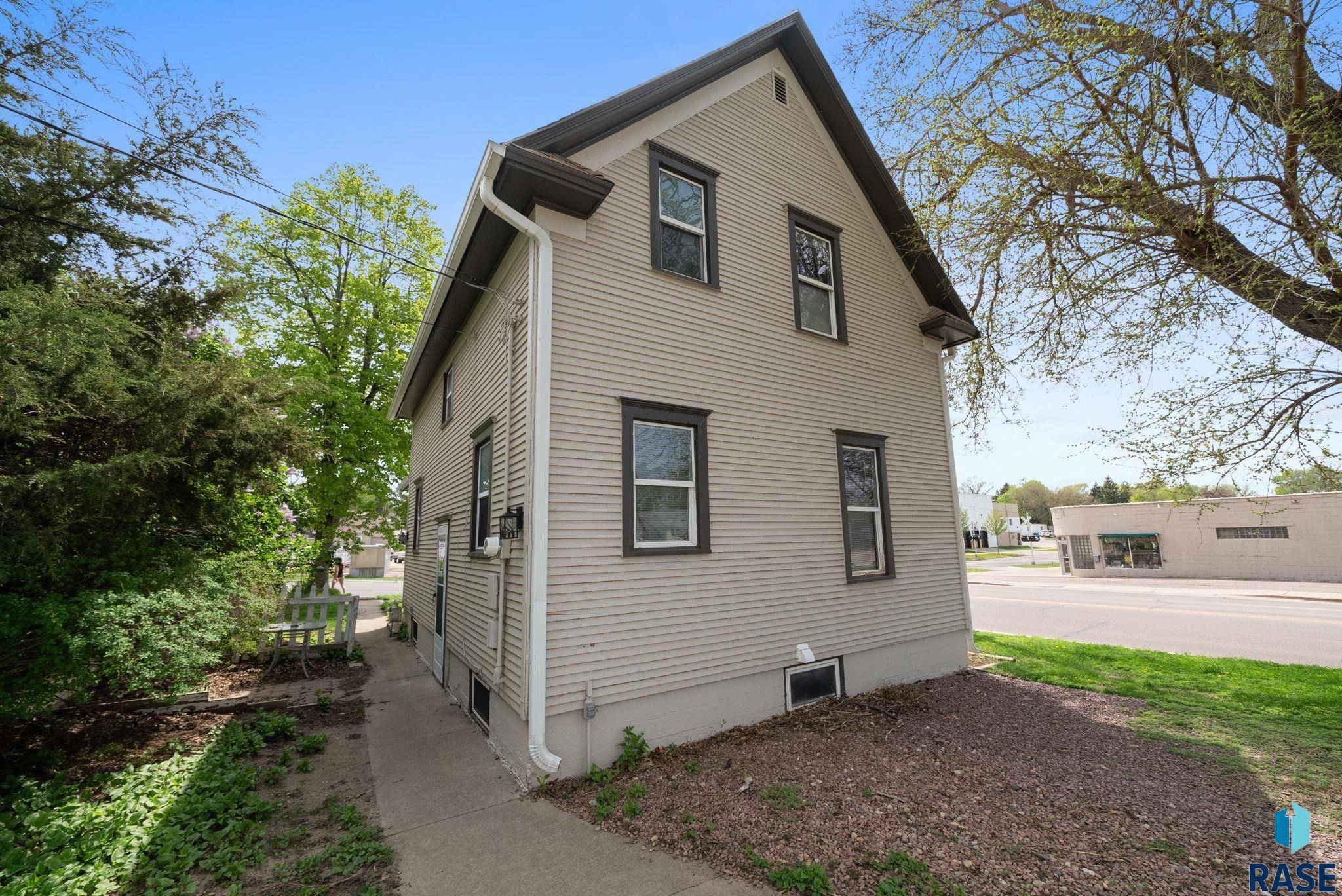 Sioux Falls, SD 57104,1420 W 10th St