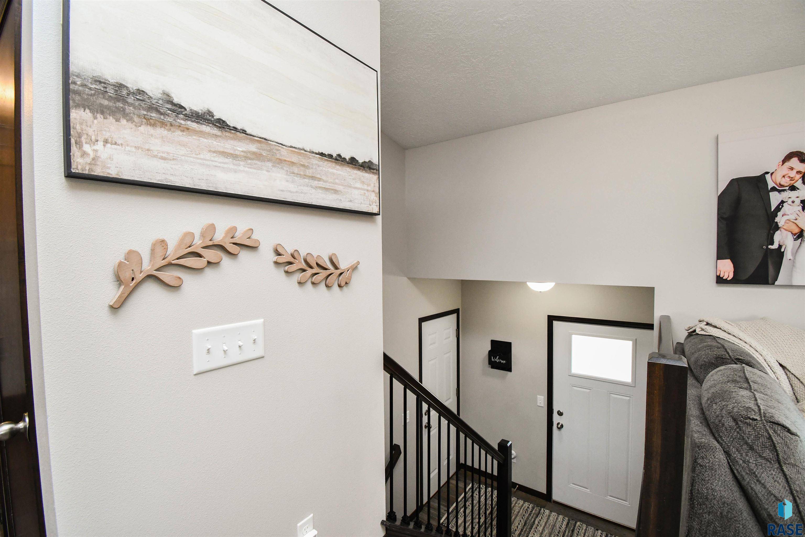 Sioux Falls, SD 57106,9425 W Liam St