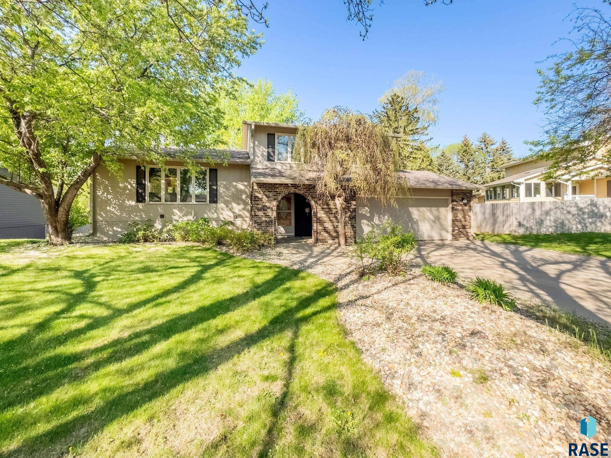 Sioux Falls, SD 57103,2305 E Harriet Lea