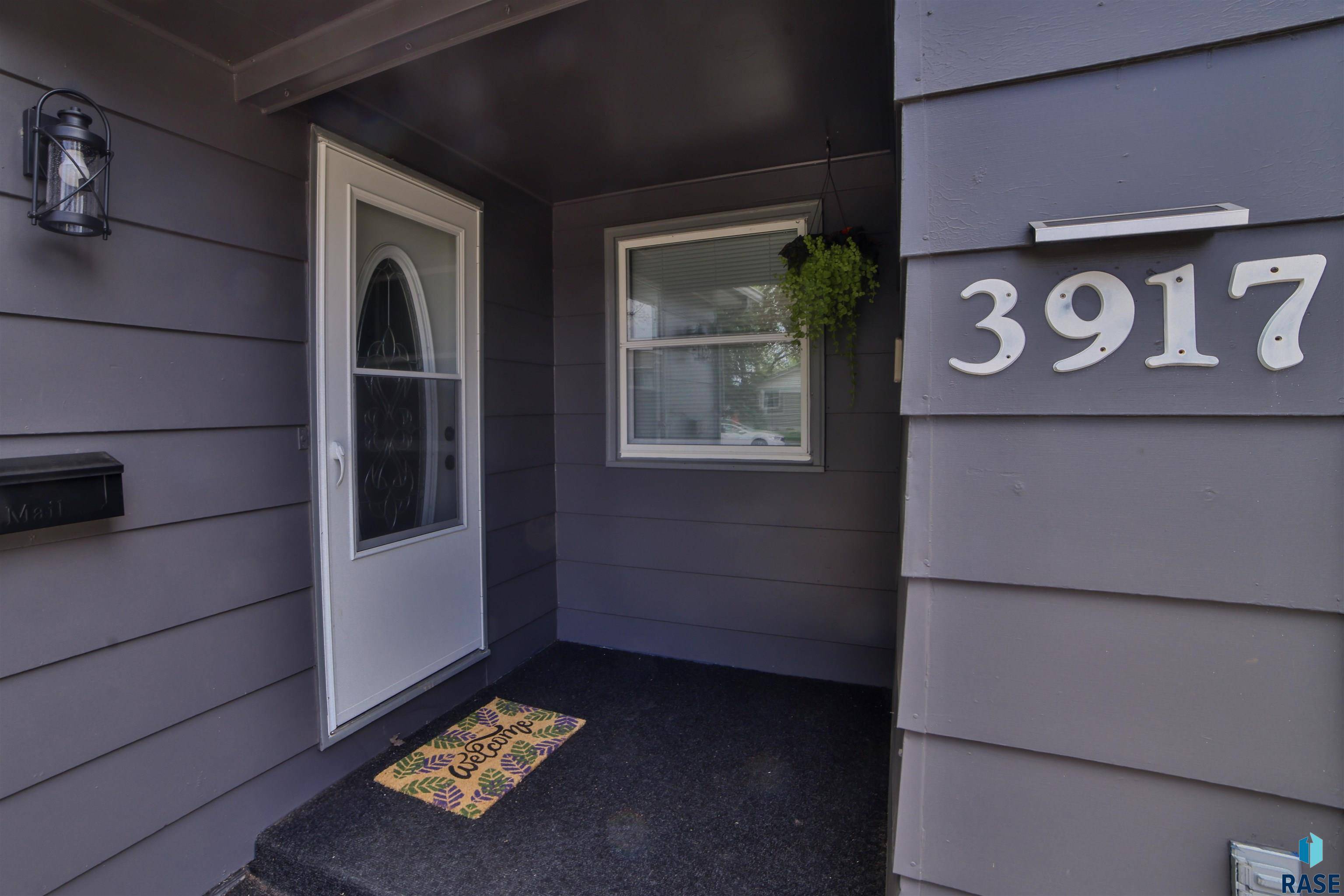 Sioux Falls, SD 57103,3917 E 21st St