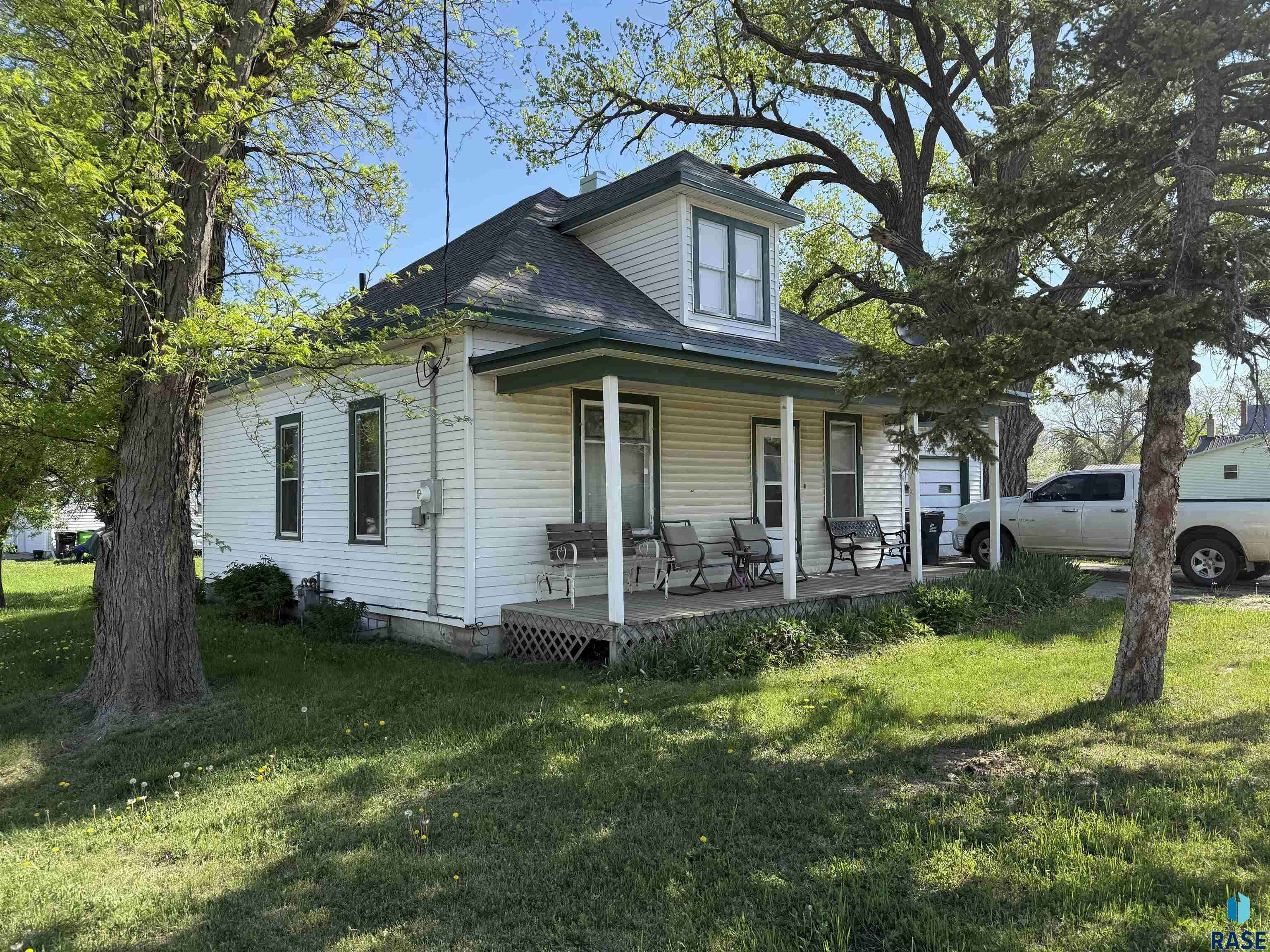 Marion, SD 57043,100 E State St