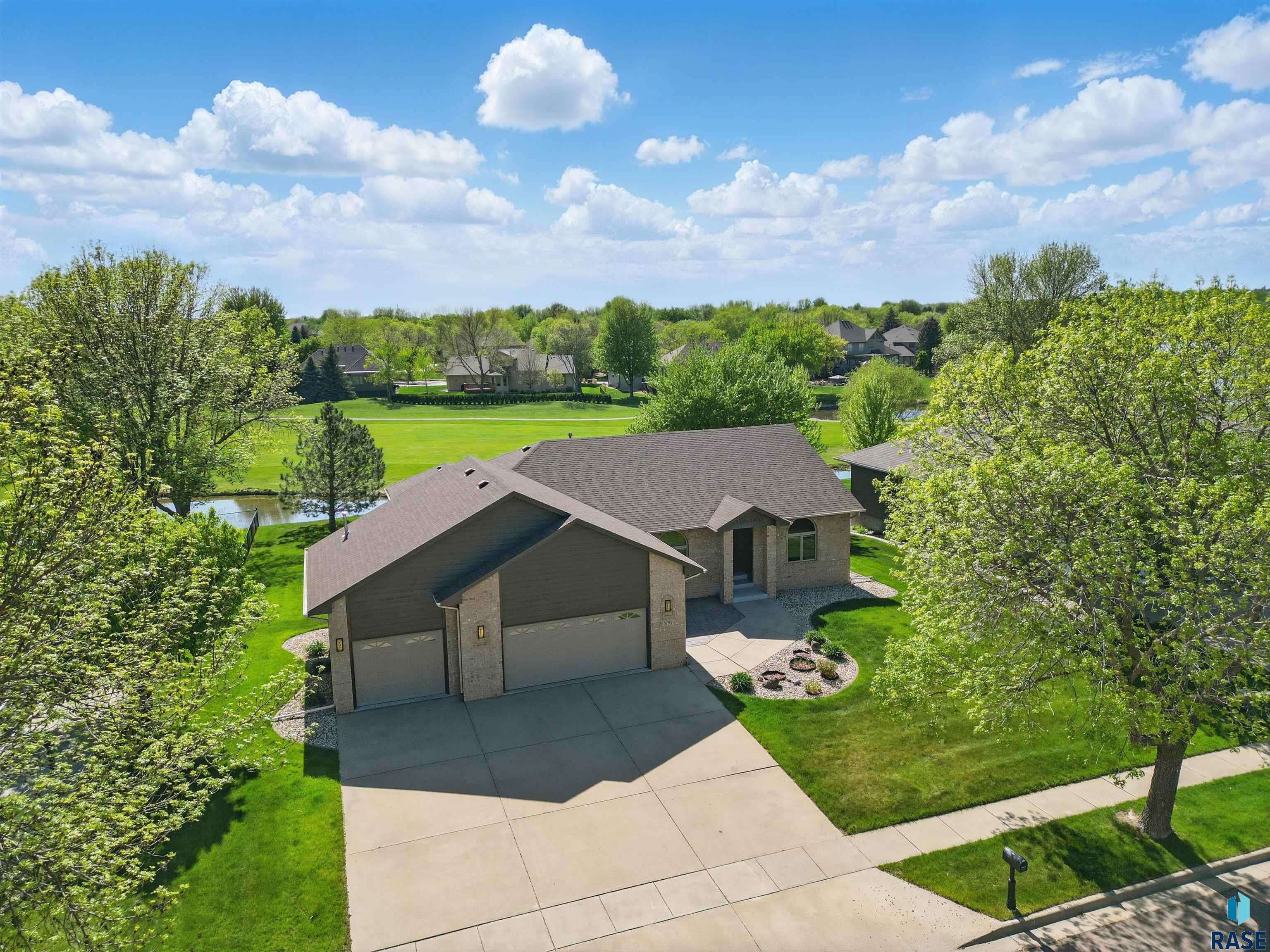 Sioux Falls, SD 57108,5709 S Tomar Rd