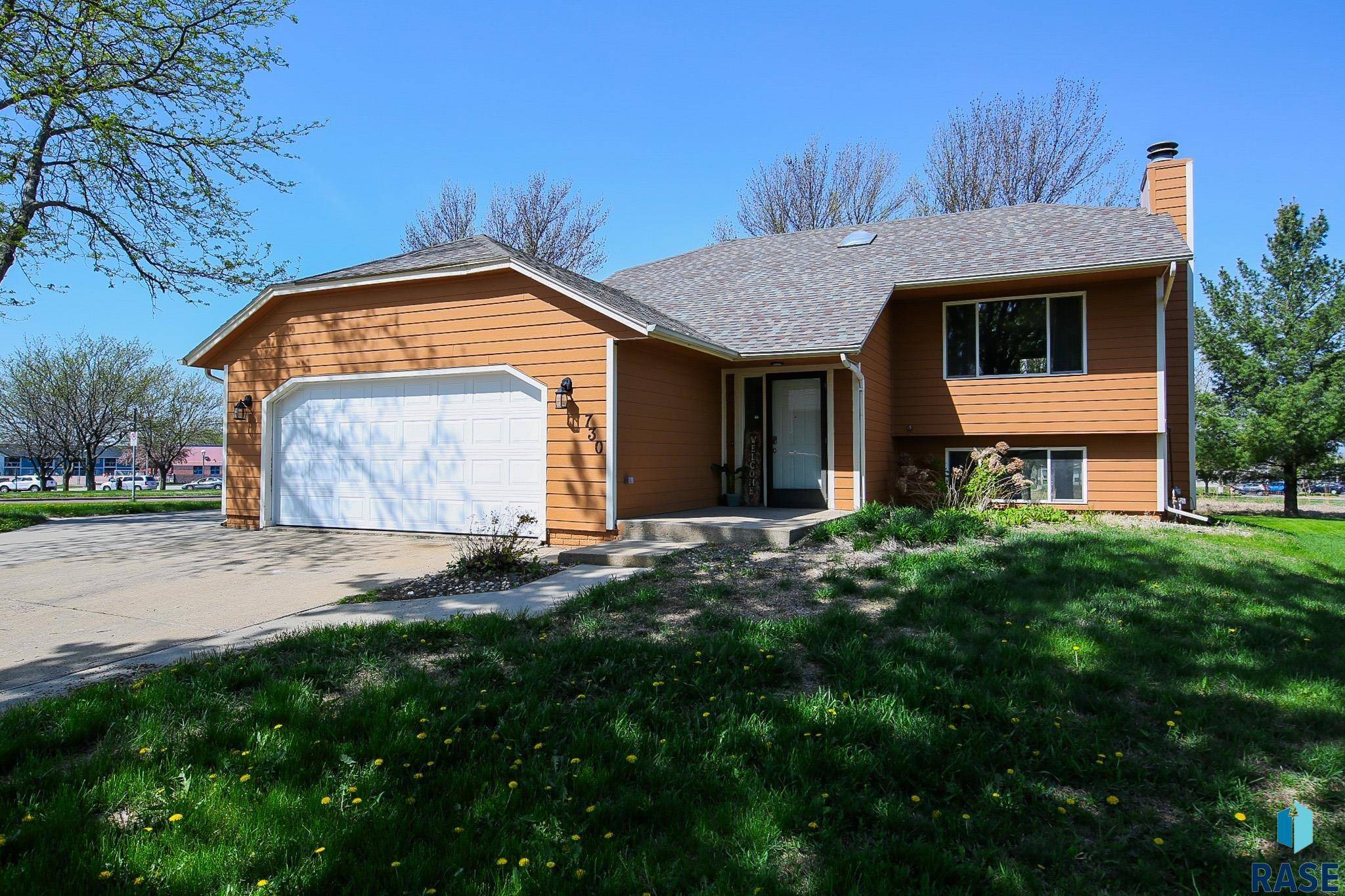 Sioux Falls, SD 57103,730 N Montgomery Ct