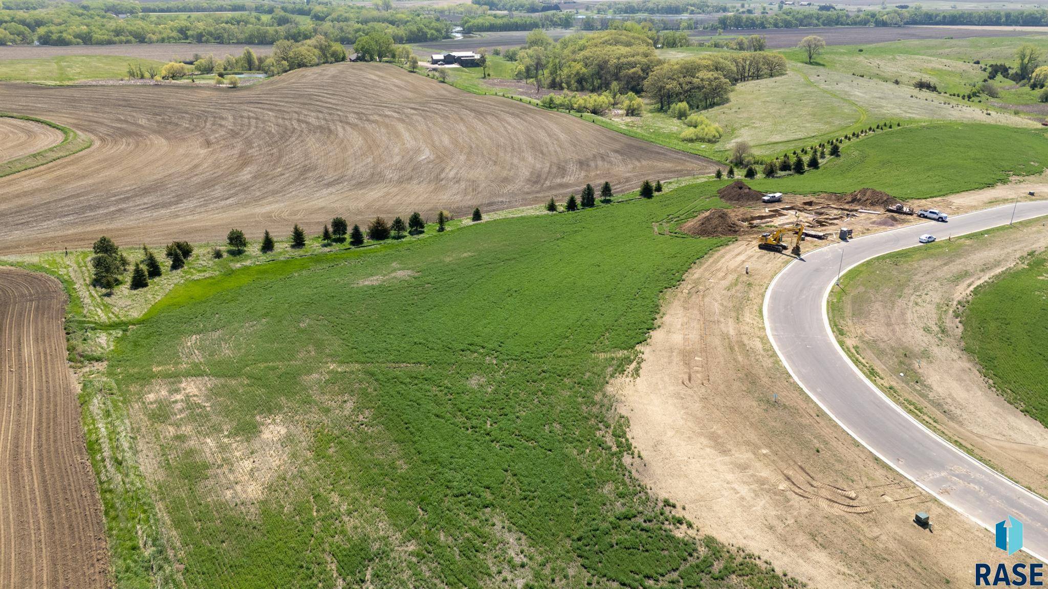 Sioux Falls, SD 57110,8816 E Buckthorn Trl