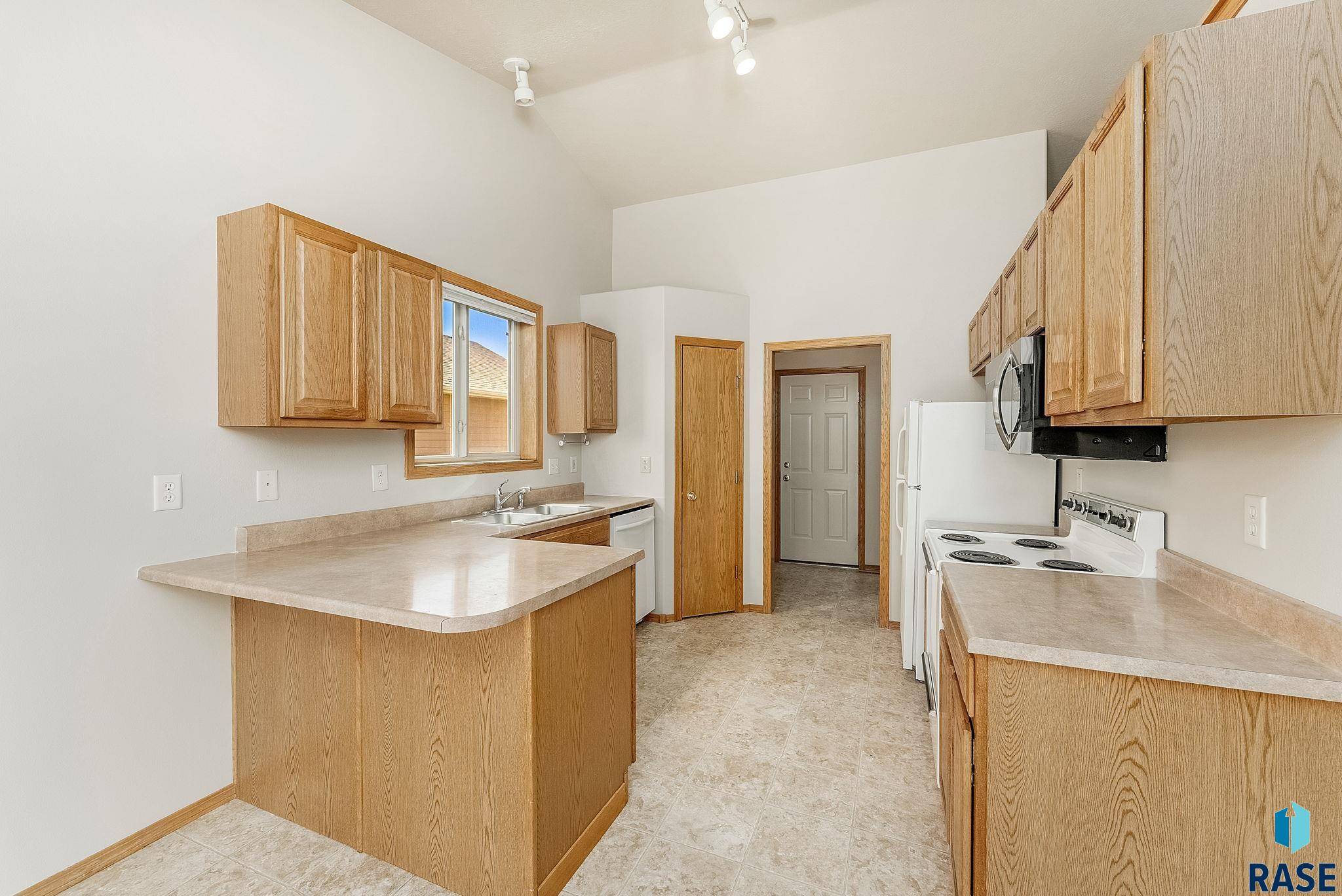 Sioux Falls, SD 57107,2604 N Wright Ave