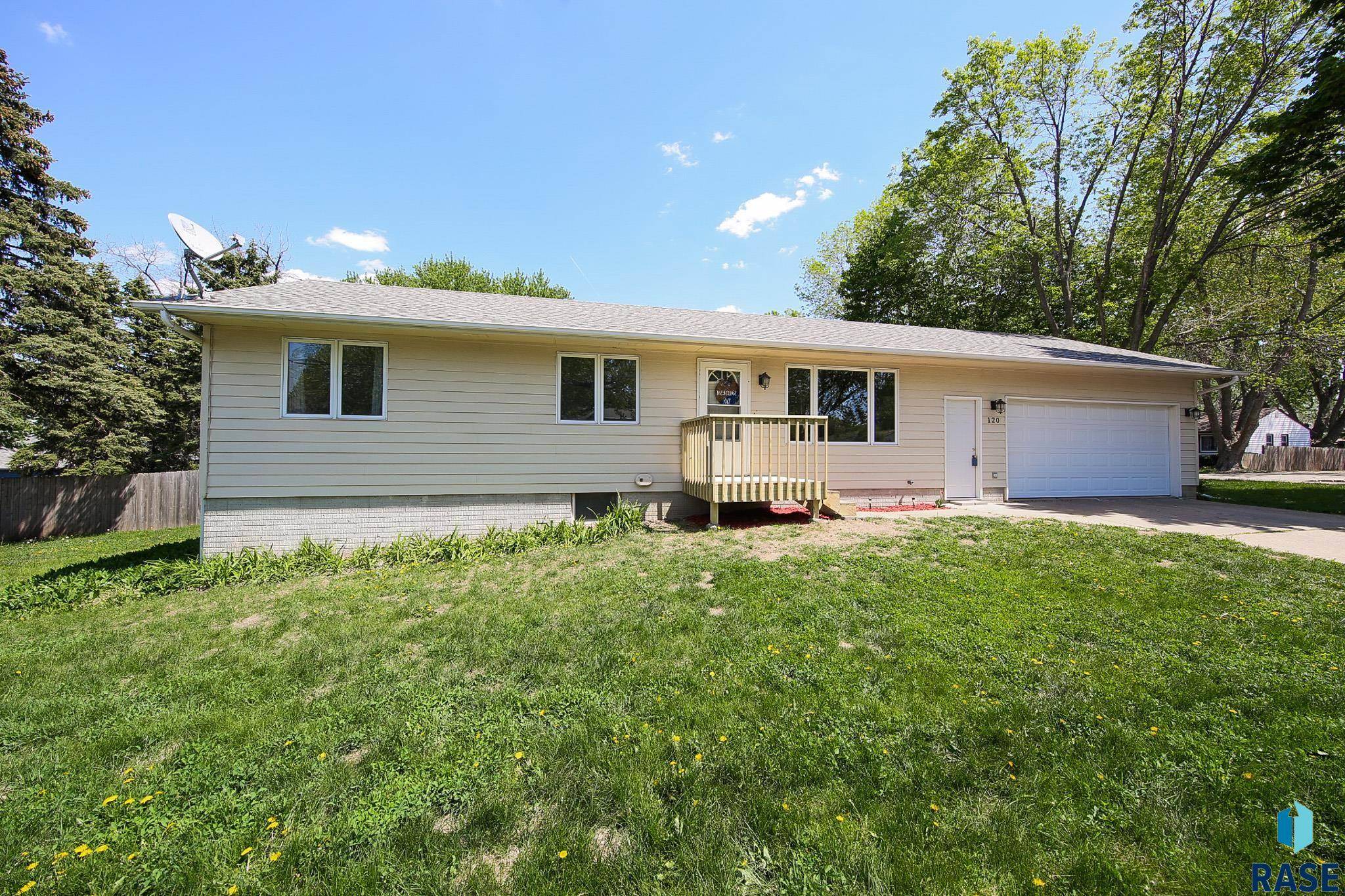 Sioux Falls, SD 57110,120 S Hampton Ave