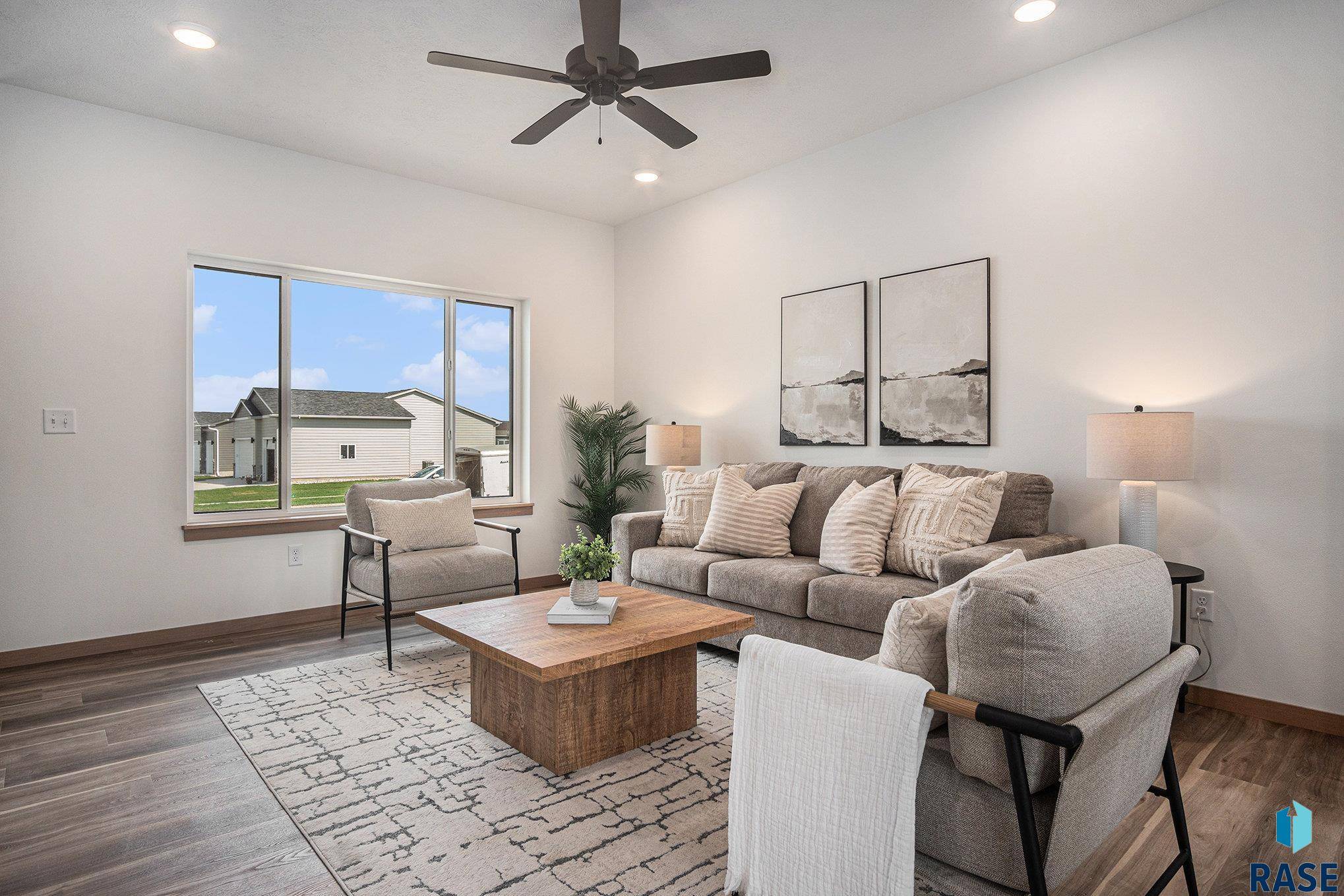 Sioux Falls, SD 57108,5601 S Spirea Ave