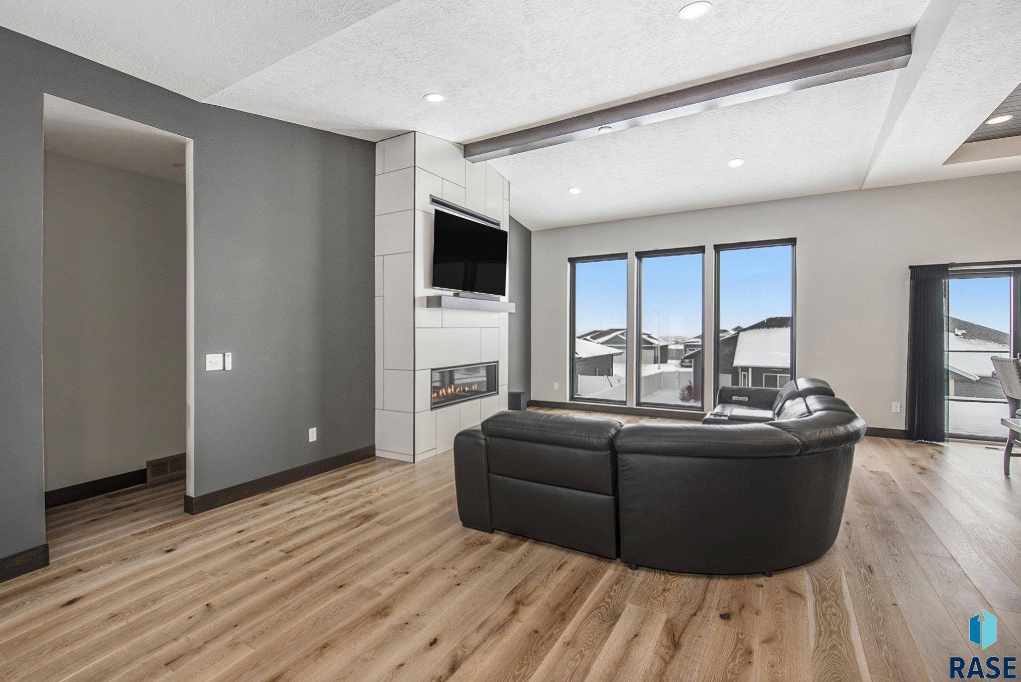 Sioux Falls, SD 57110,8209 E Ladyslipper Cir