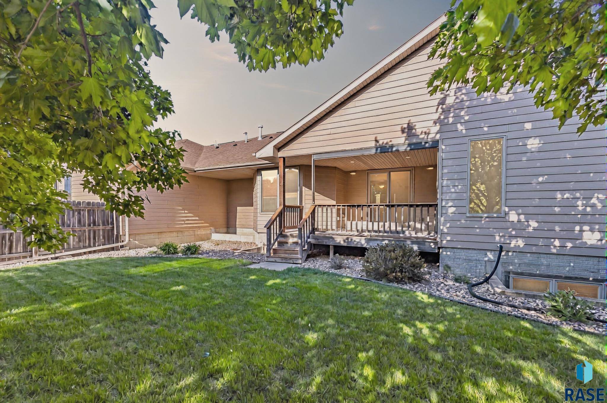 Sioux Falls, SD 57103,3307 S Bedford Ave