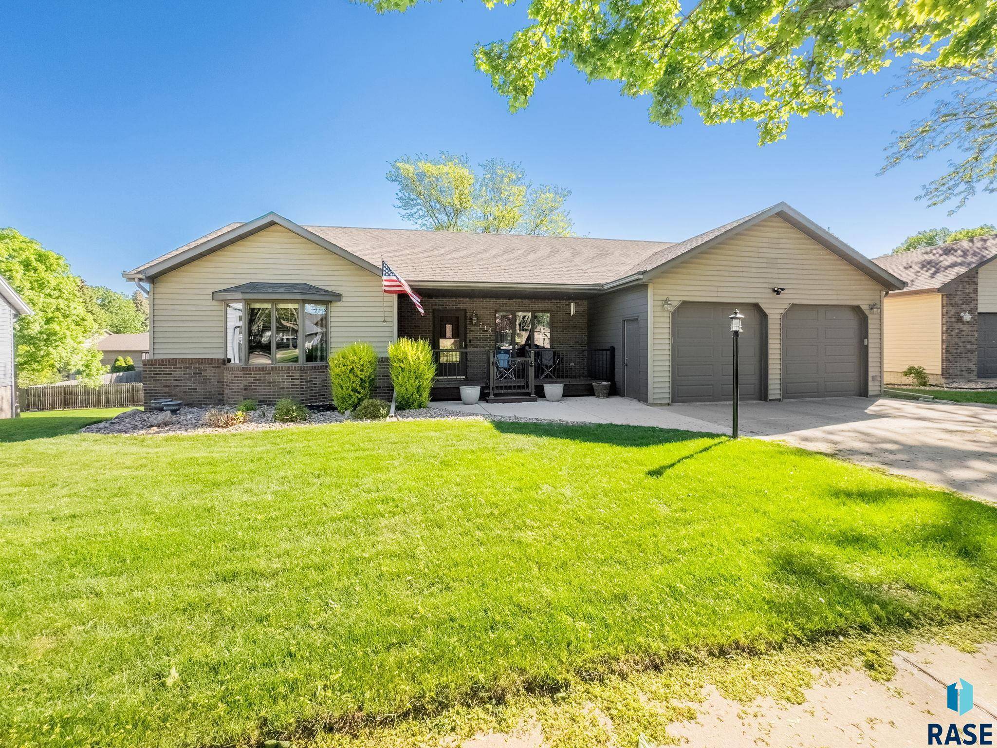 Sioux Falls, SD 57103,714 N Montgomery Ct