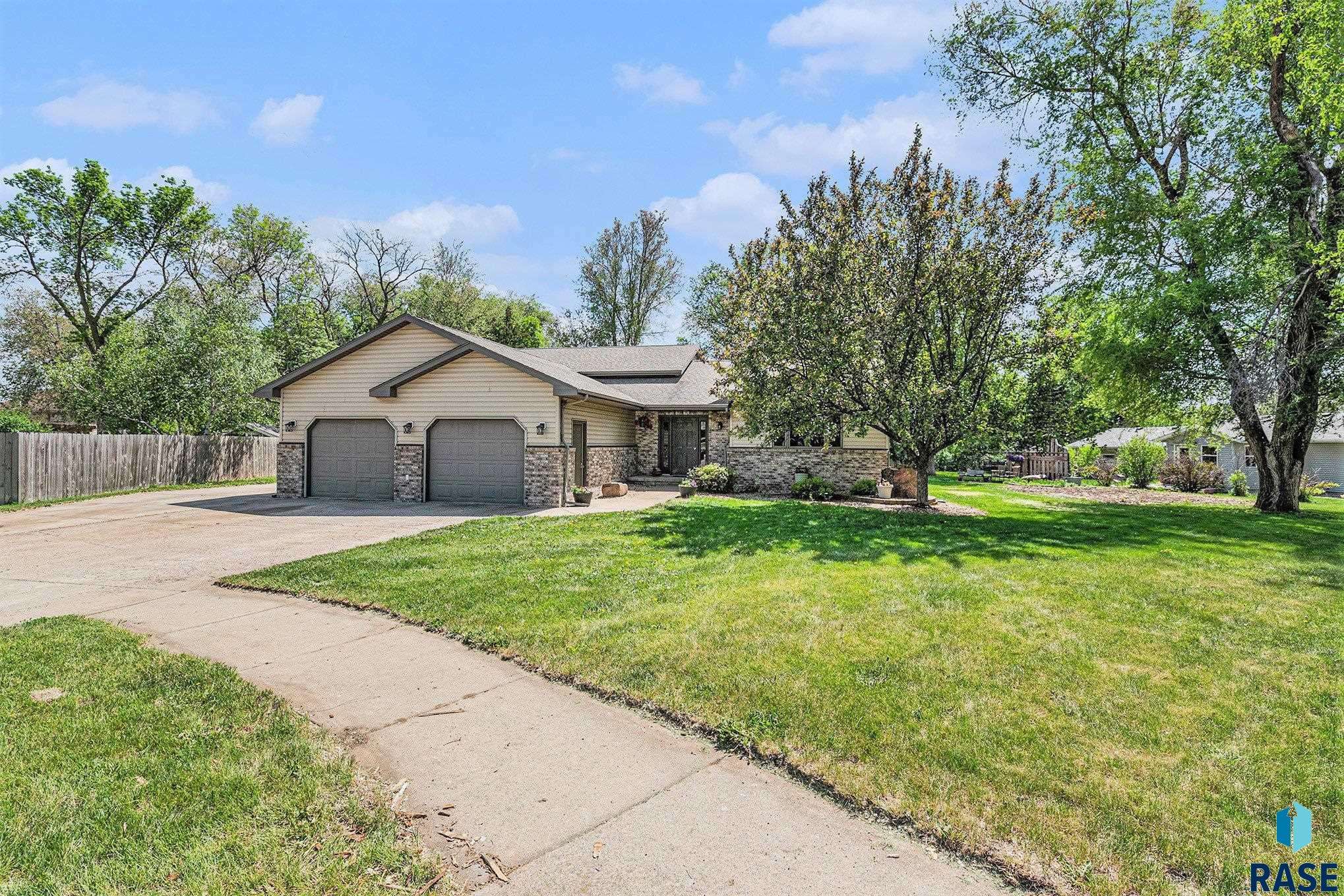 Madison, SD 57042,417 Cedar Ct
