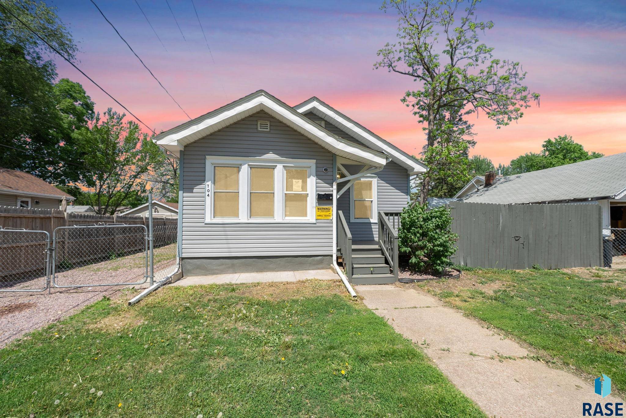 Sioux Falls, SD 57104,704 W 2nd St