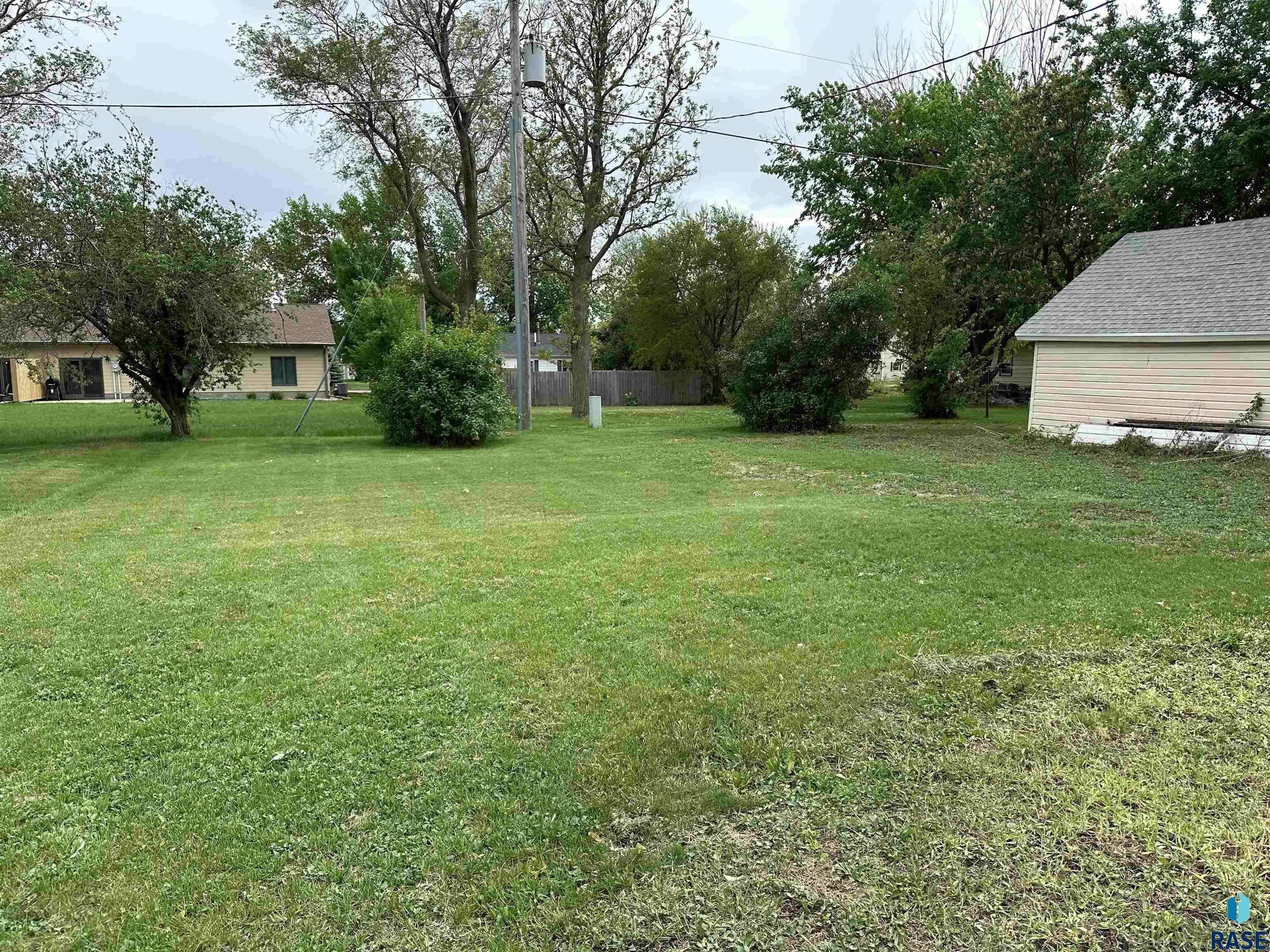 Salem, SD 57058,321 W Washington Ave