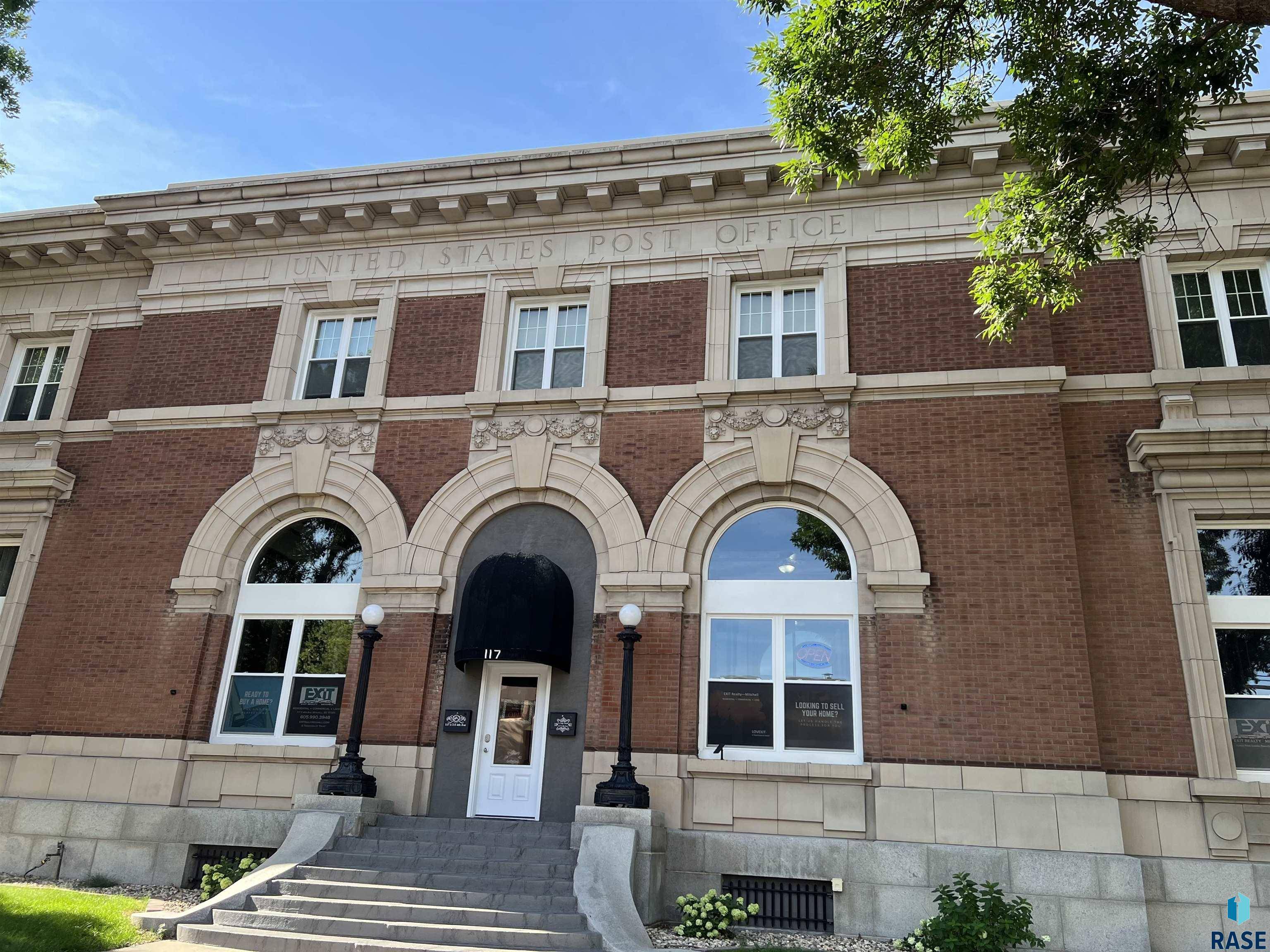 Mitchell, SD 57301,117 E 4th Ave