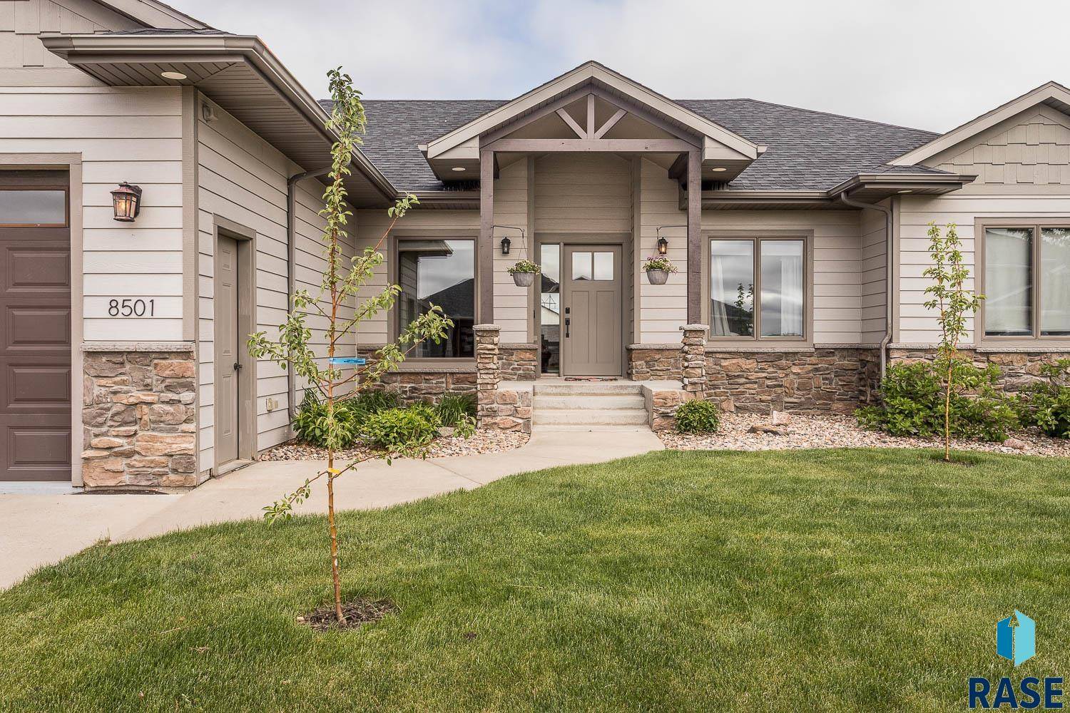Sioux Falls, SD 57108,8501 S Quiet Oak Cir
