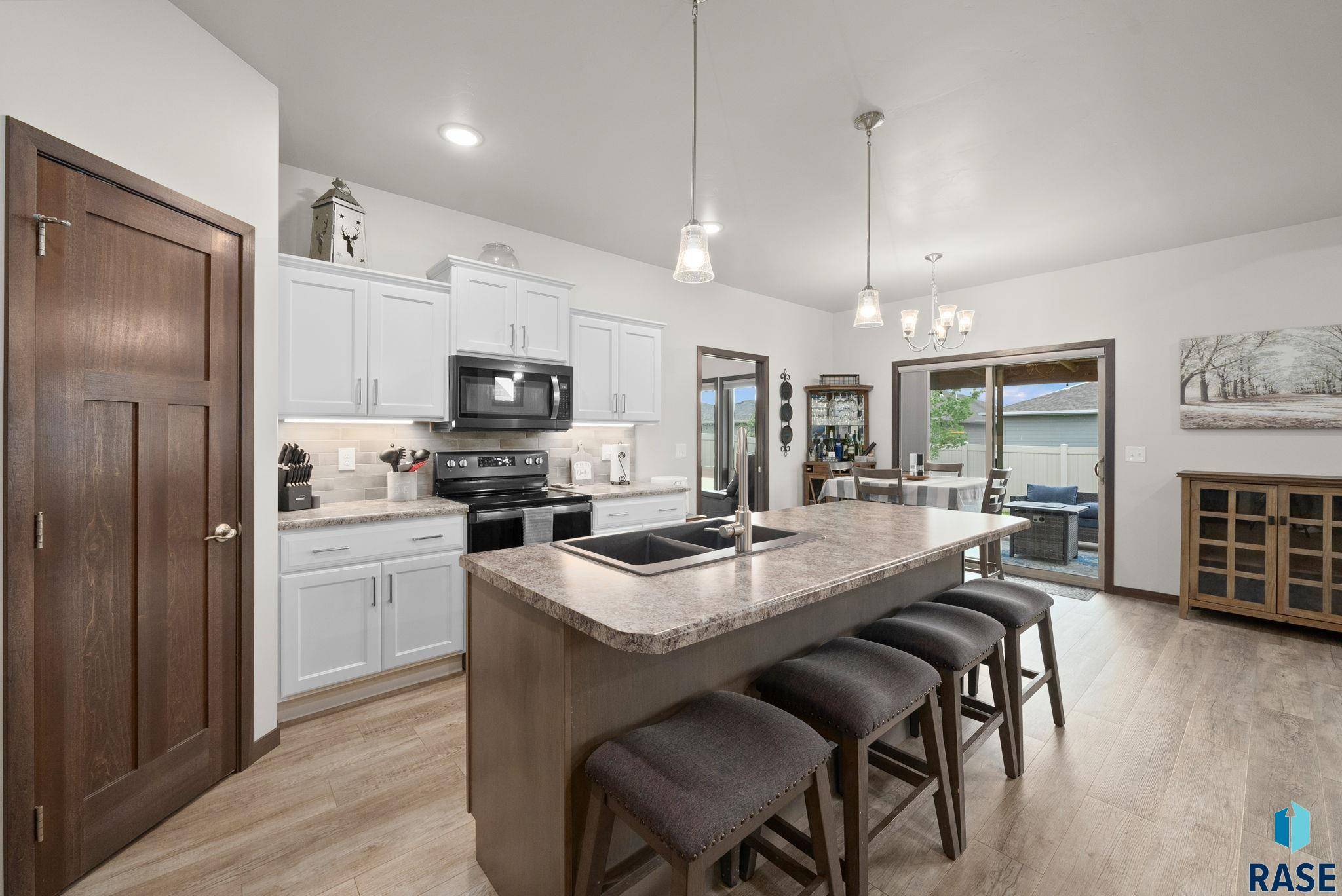 Sioux Falls, SD 57106-7077,8816 W Dalton St