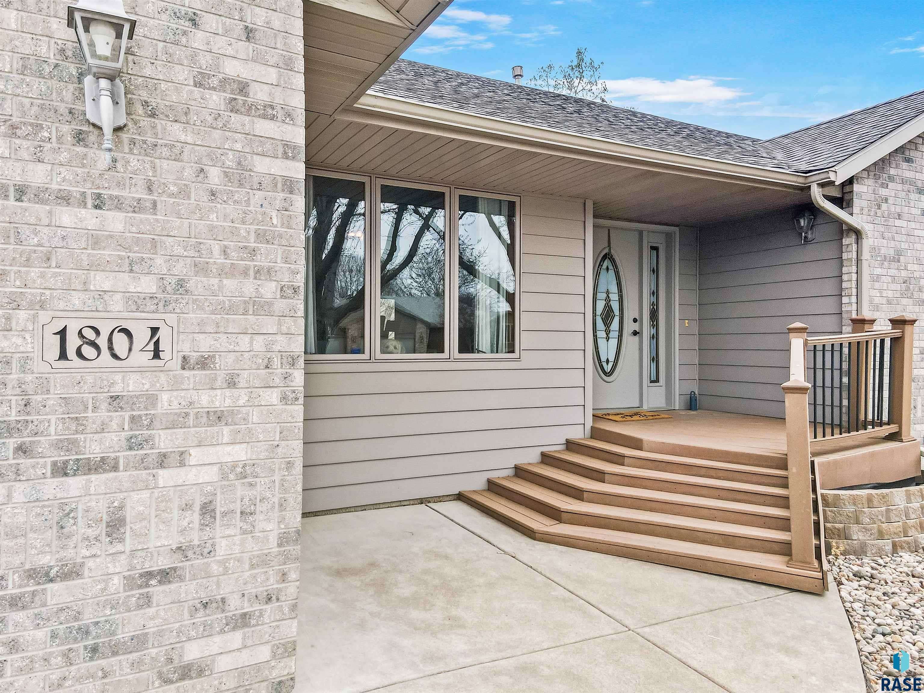 Sioux Falls, SD 57106,1804 S Strabane Cir