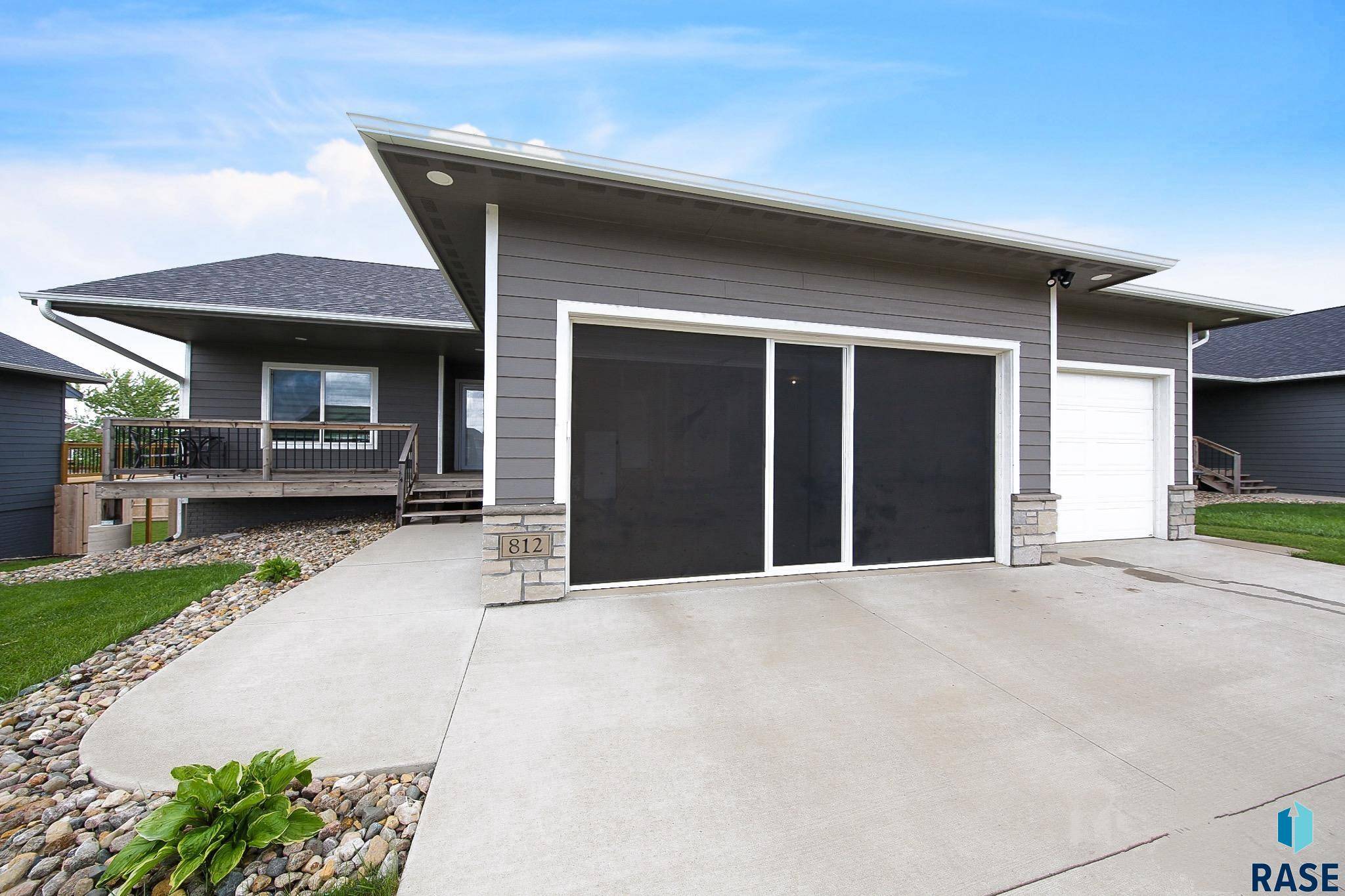 Hartford, SD 57033,812 Trojan Ave